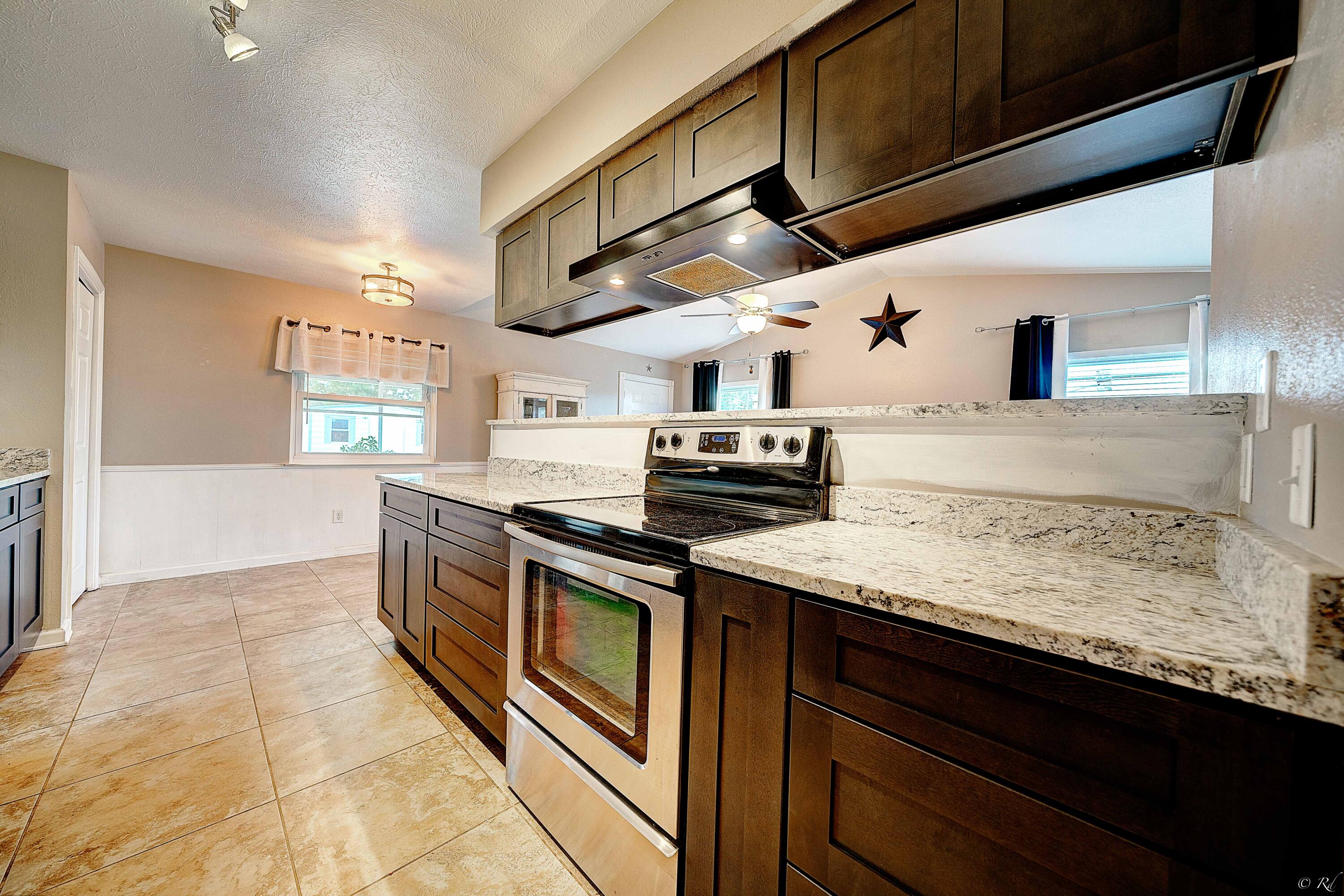 LYNN HAVEN - Residential