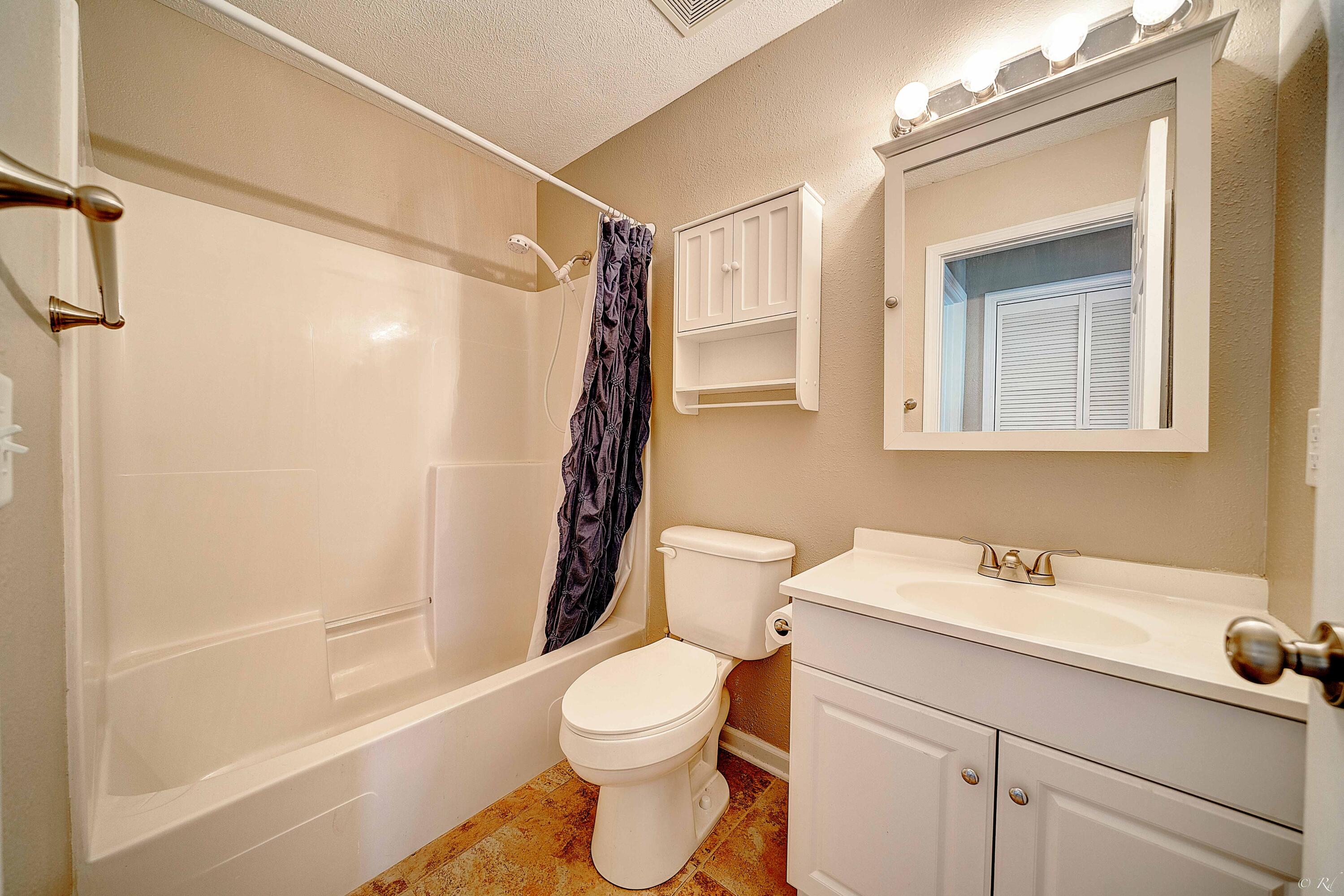 LYNN HAVEN - Residential