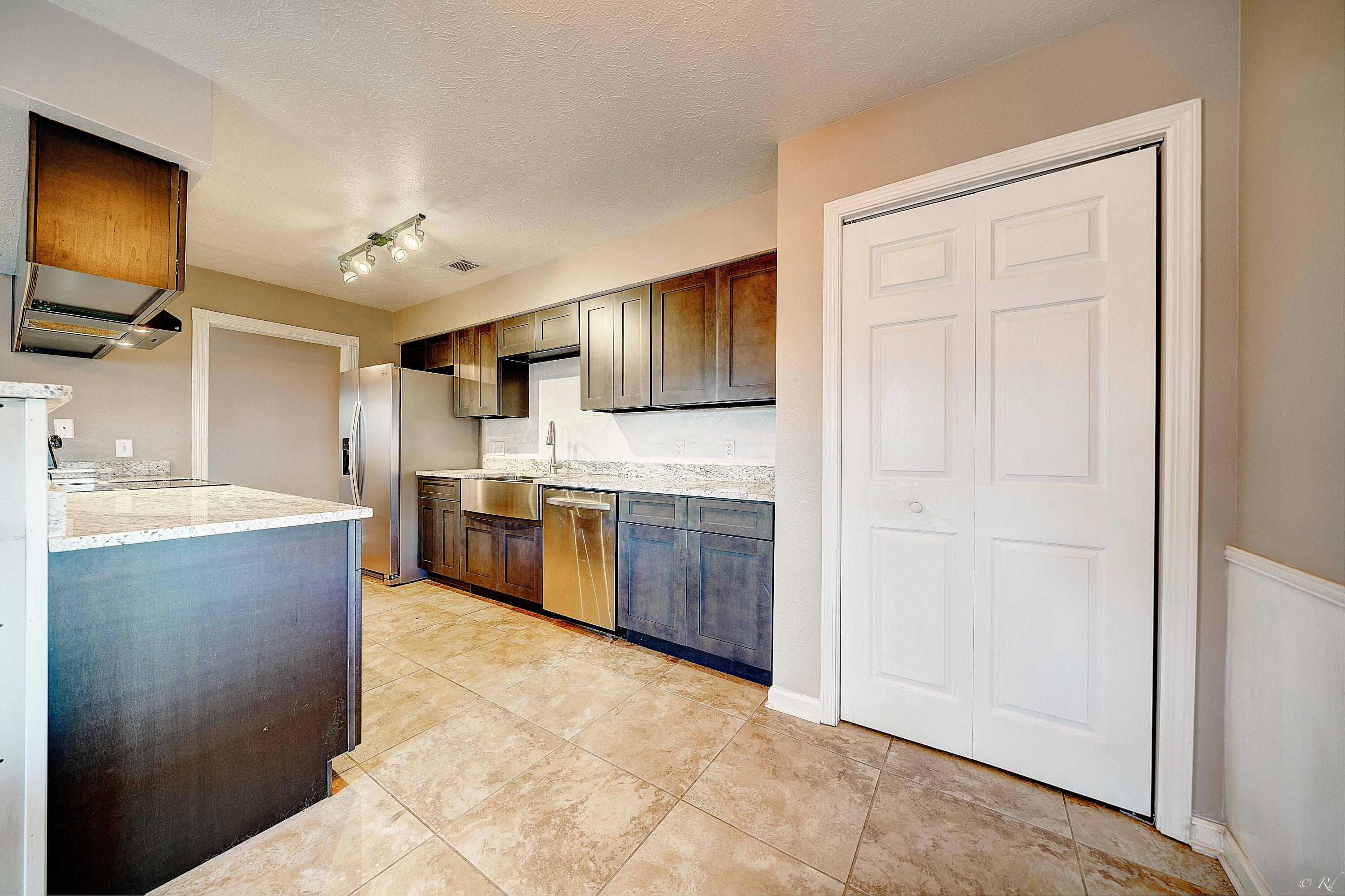 LYNN HAVEN - Residential