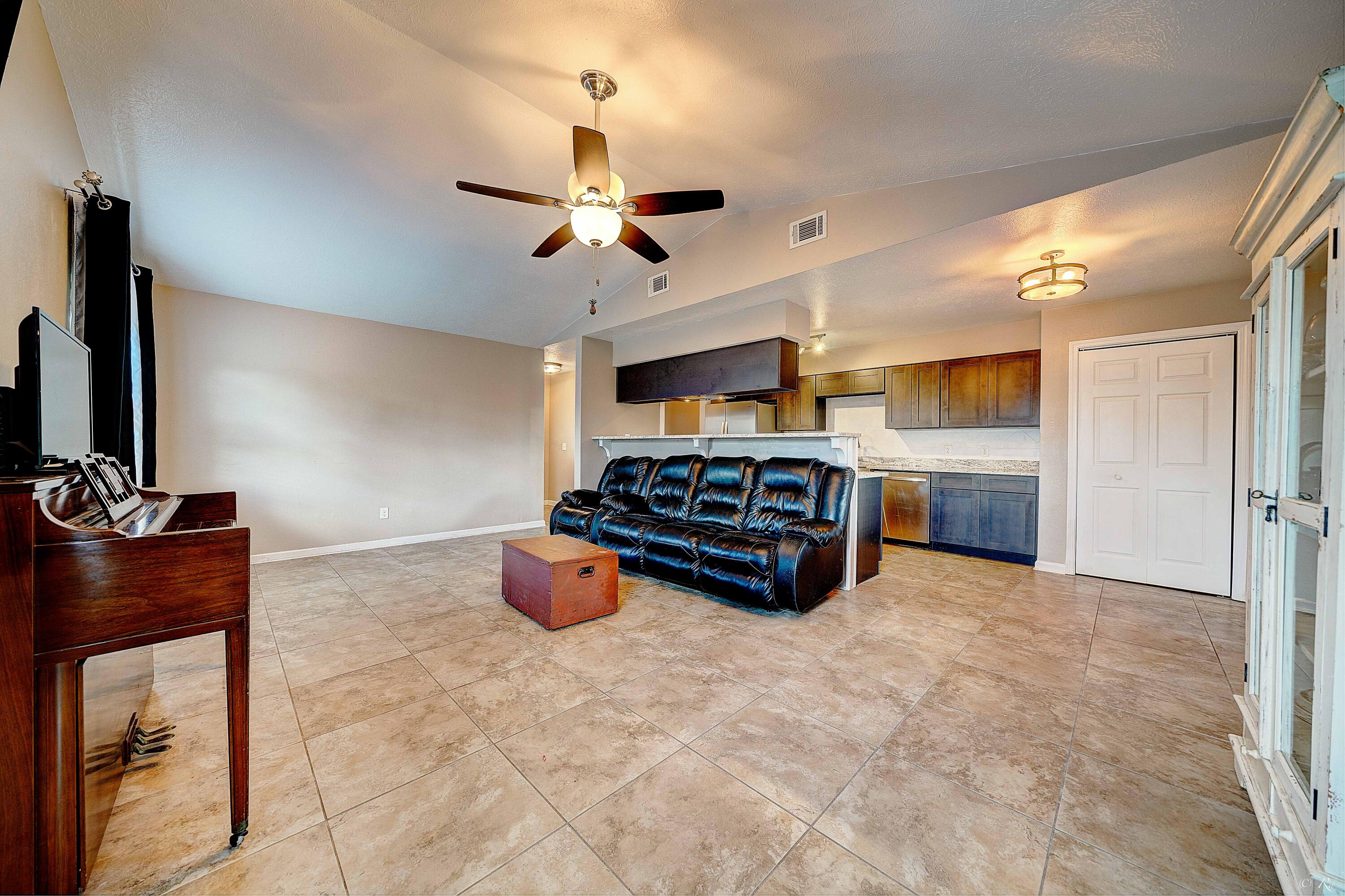 LYNN HAVEN - Residential