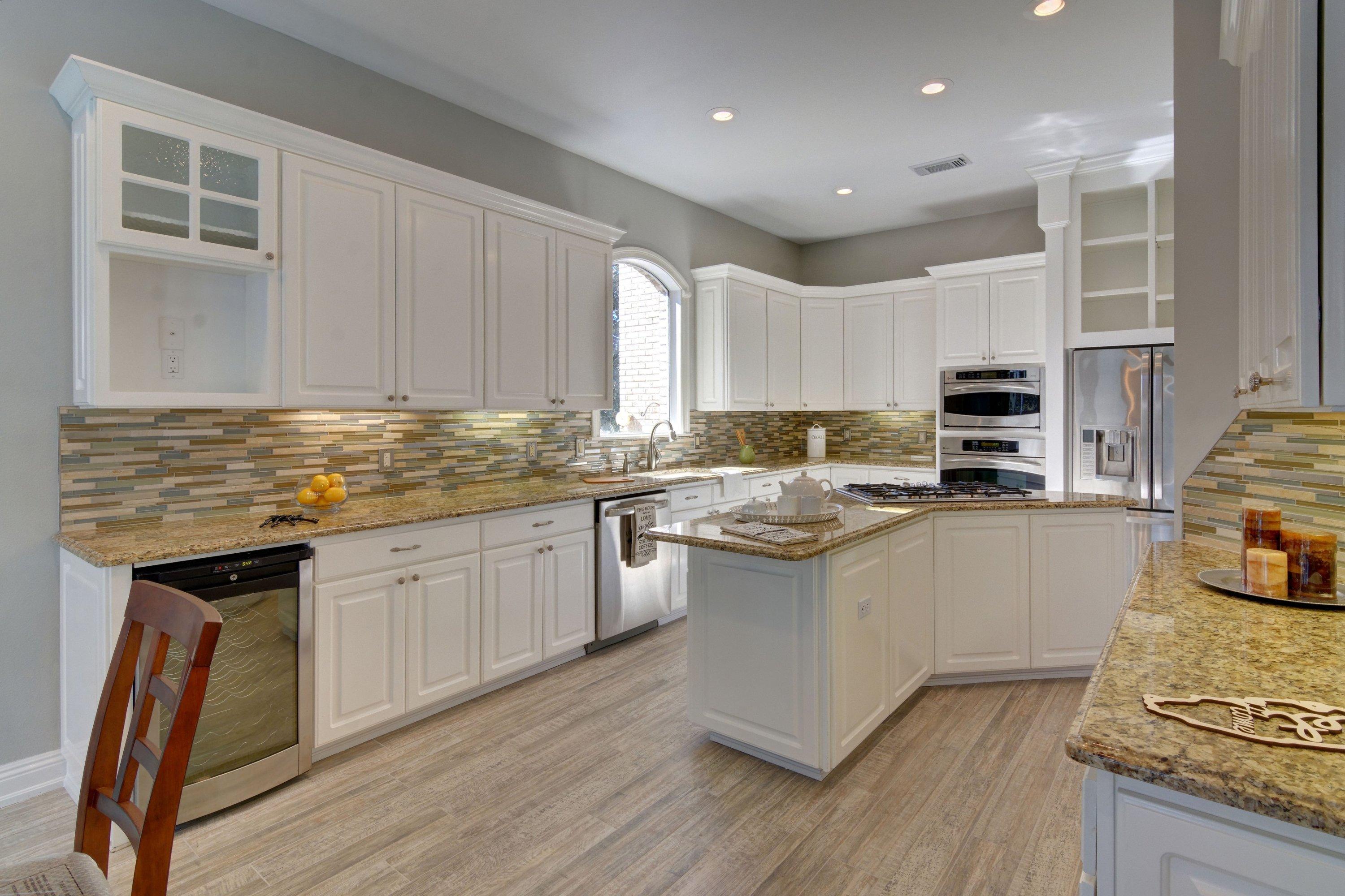 POMPHREY MANOR - Residential