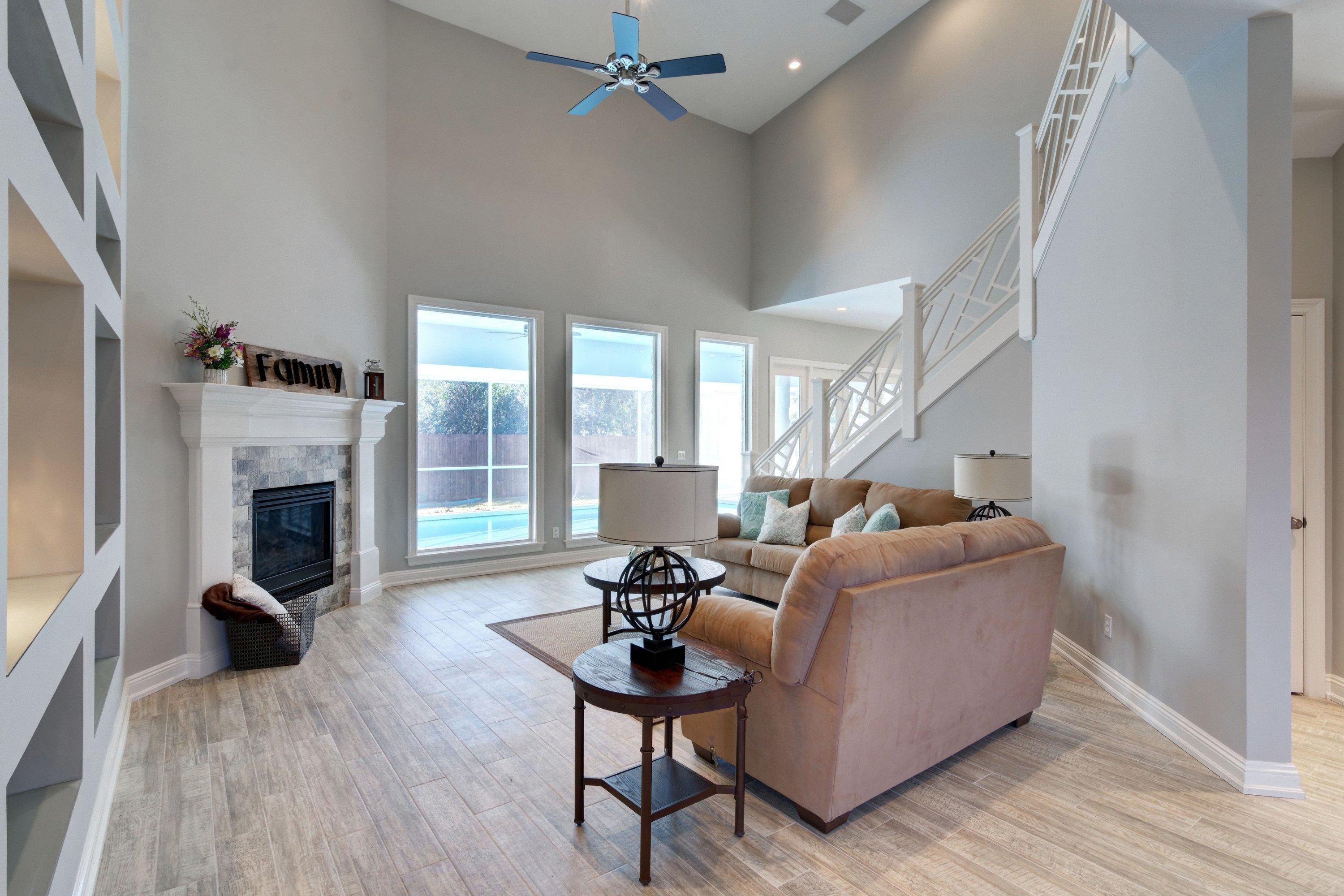 POMPHREY MANOR - Residential