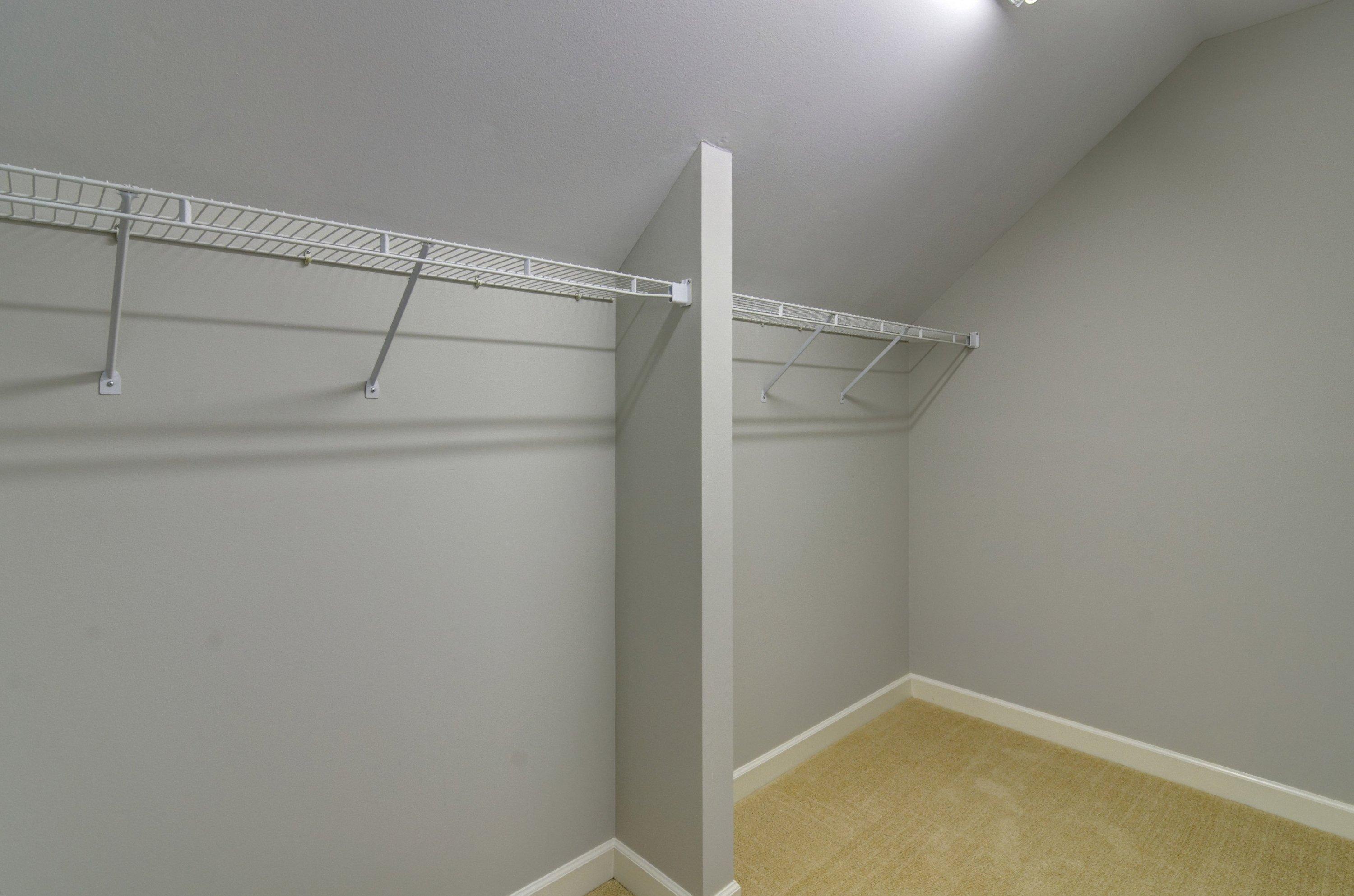 POMPHREY MANOR - Residential