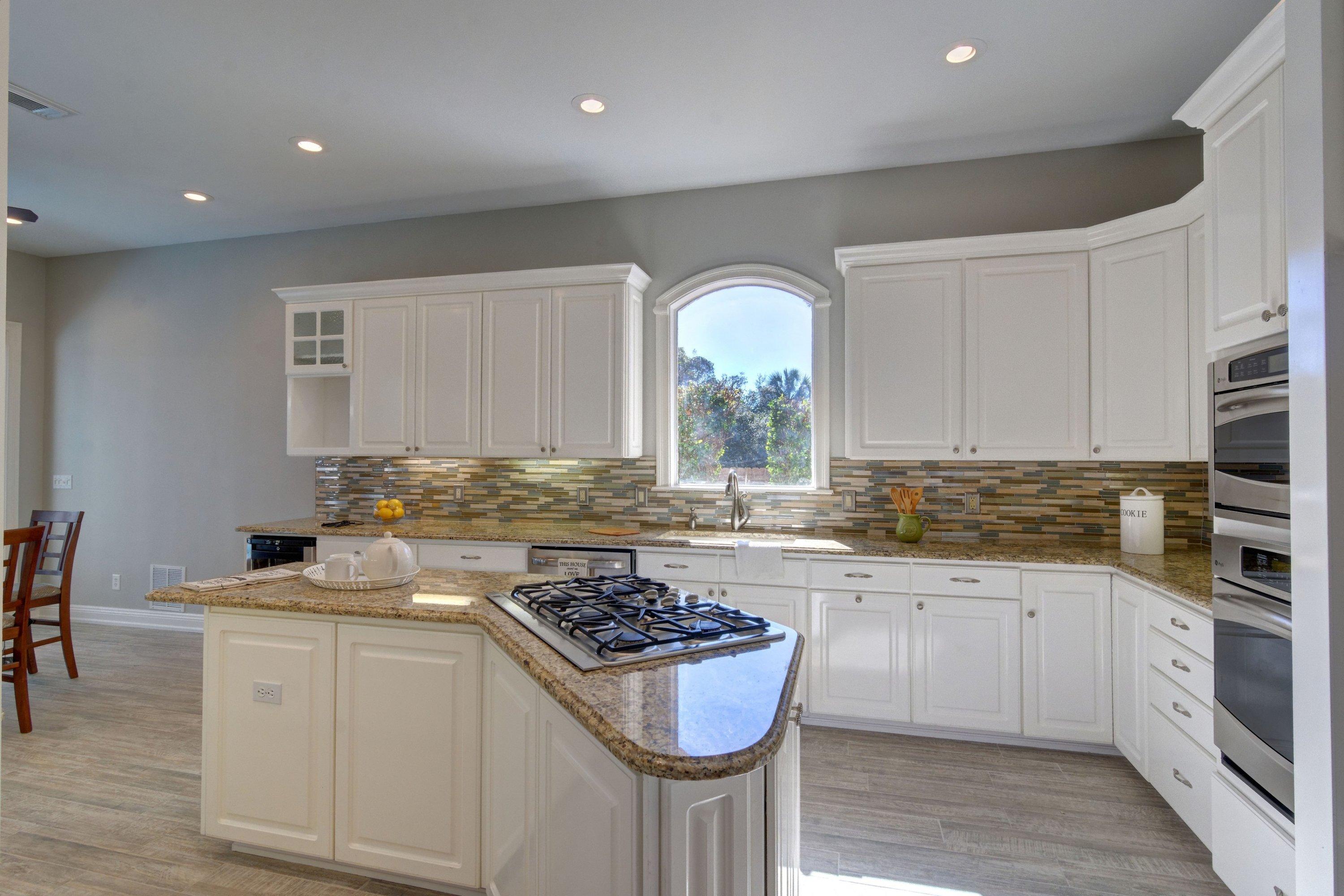 POMPHREY MANOR - Residential