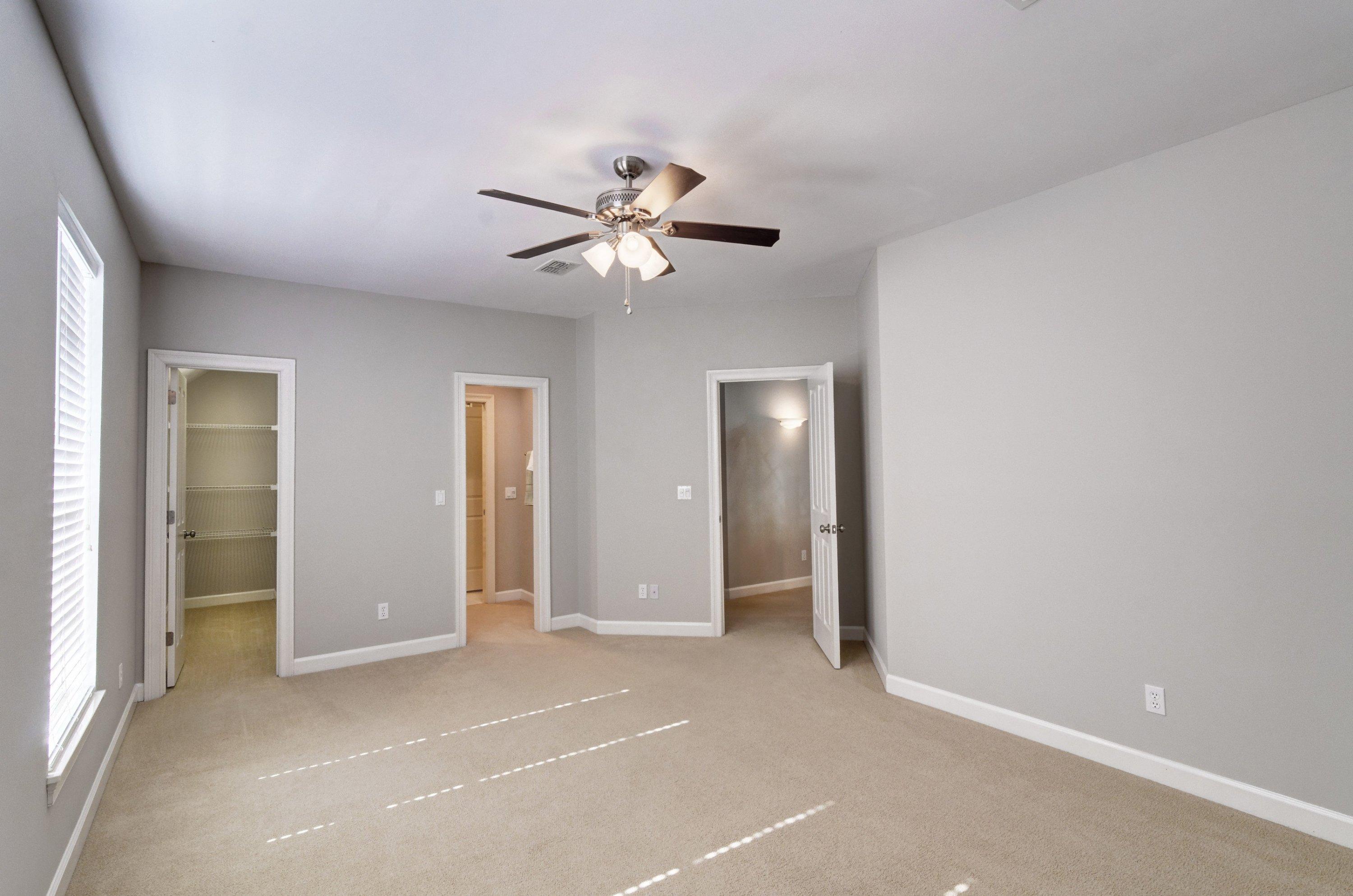 POMPHREY MANOR - Residential