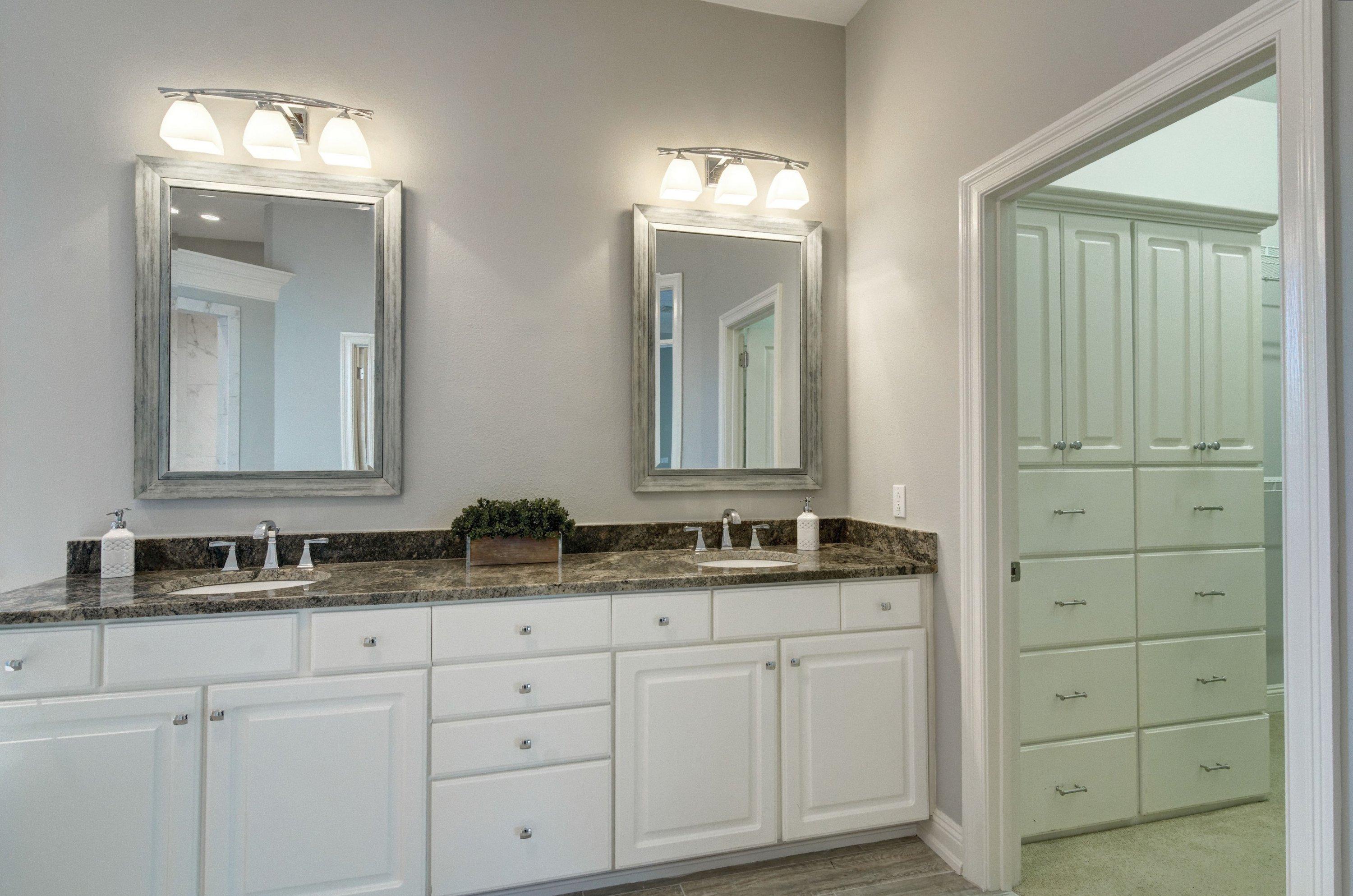 POMPHREY MANOR - Residential