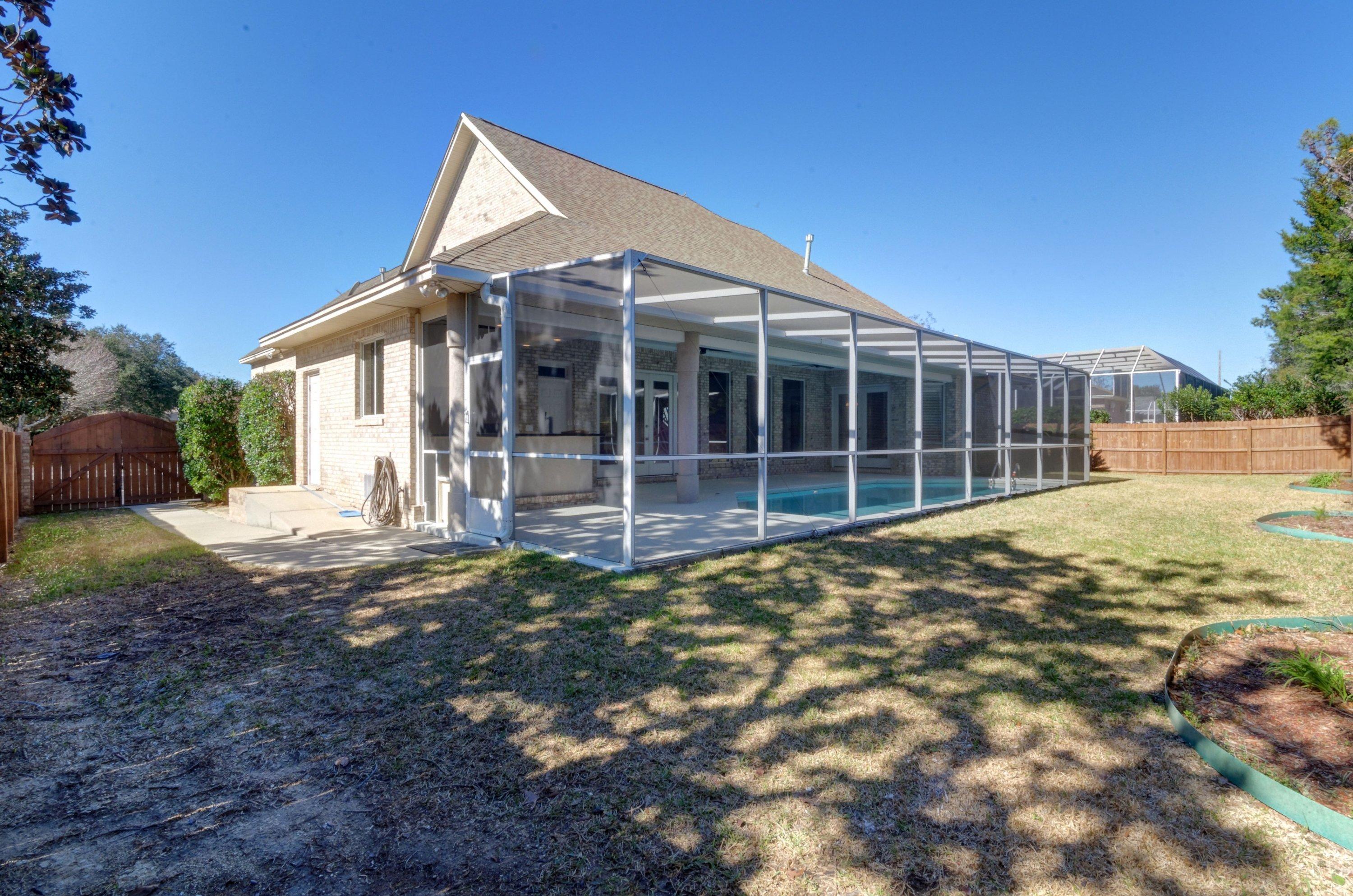 POMPHREY MANOR - Residential