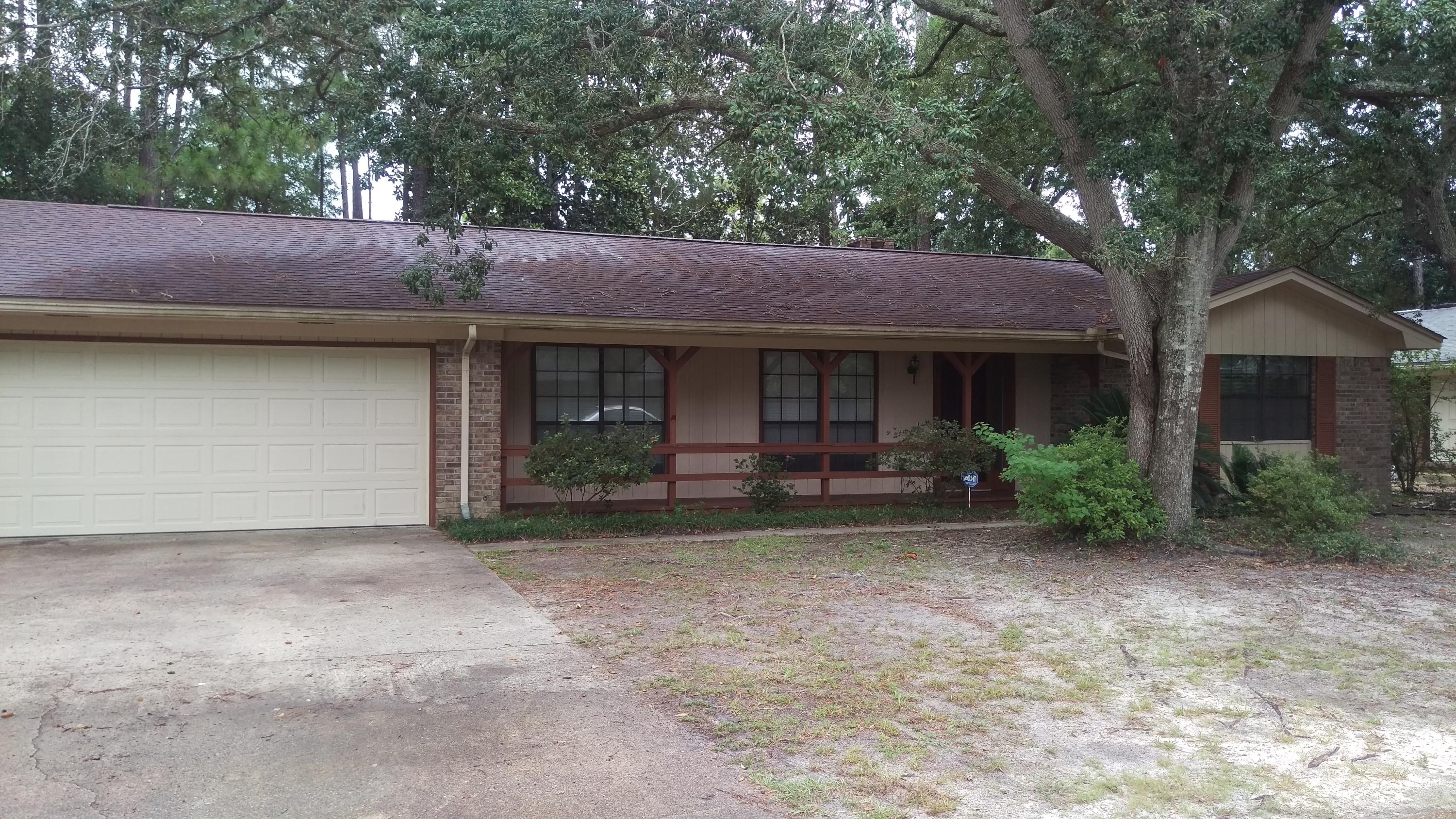 PINEWOOD ESTATES - Residential