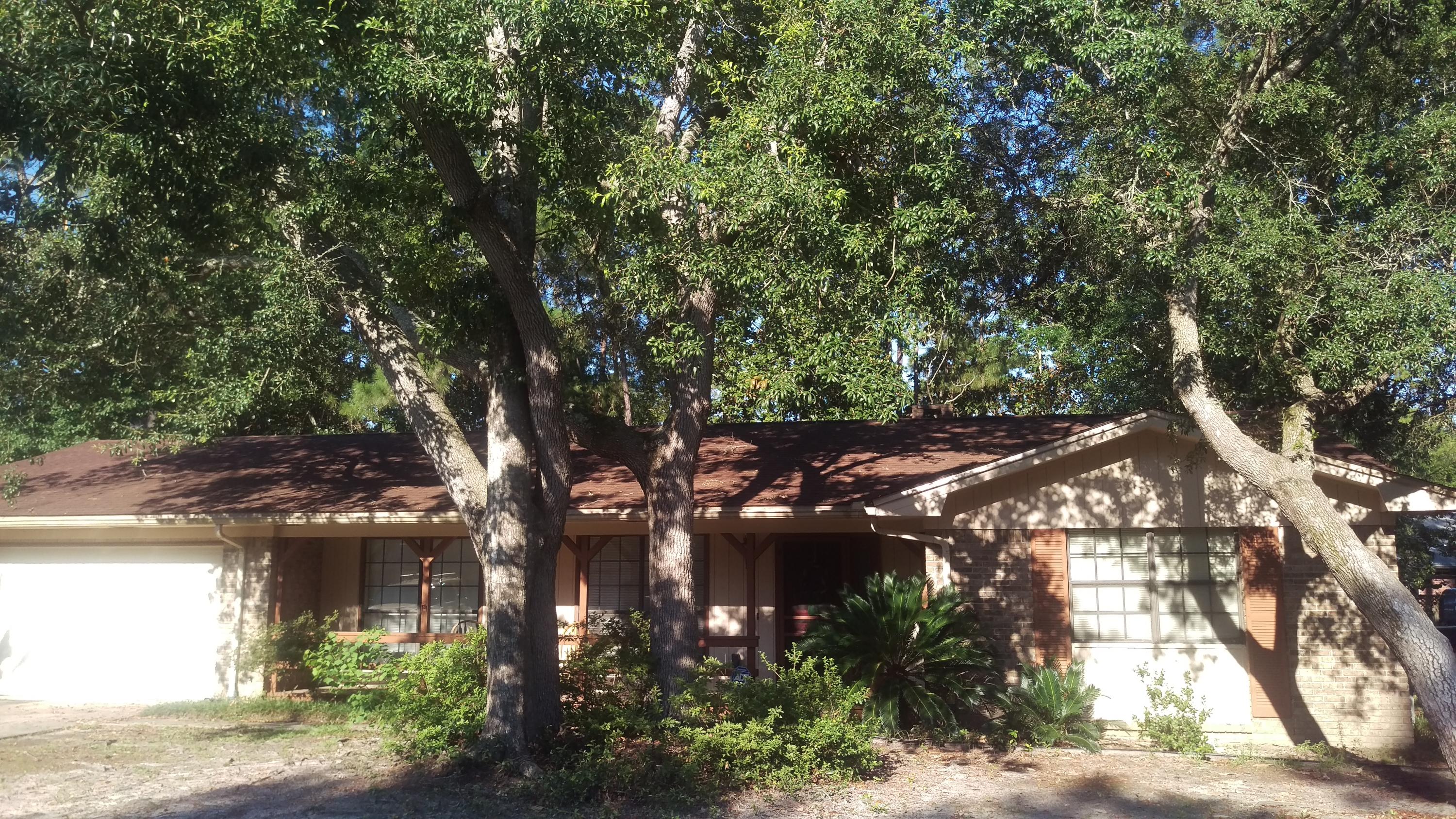 PINEWOOD ESTATES - Residential