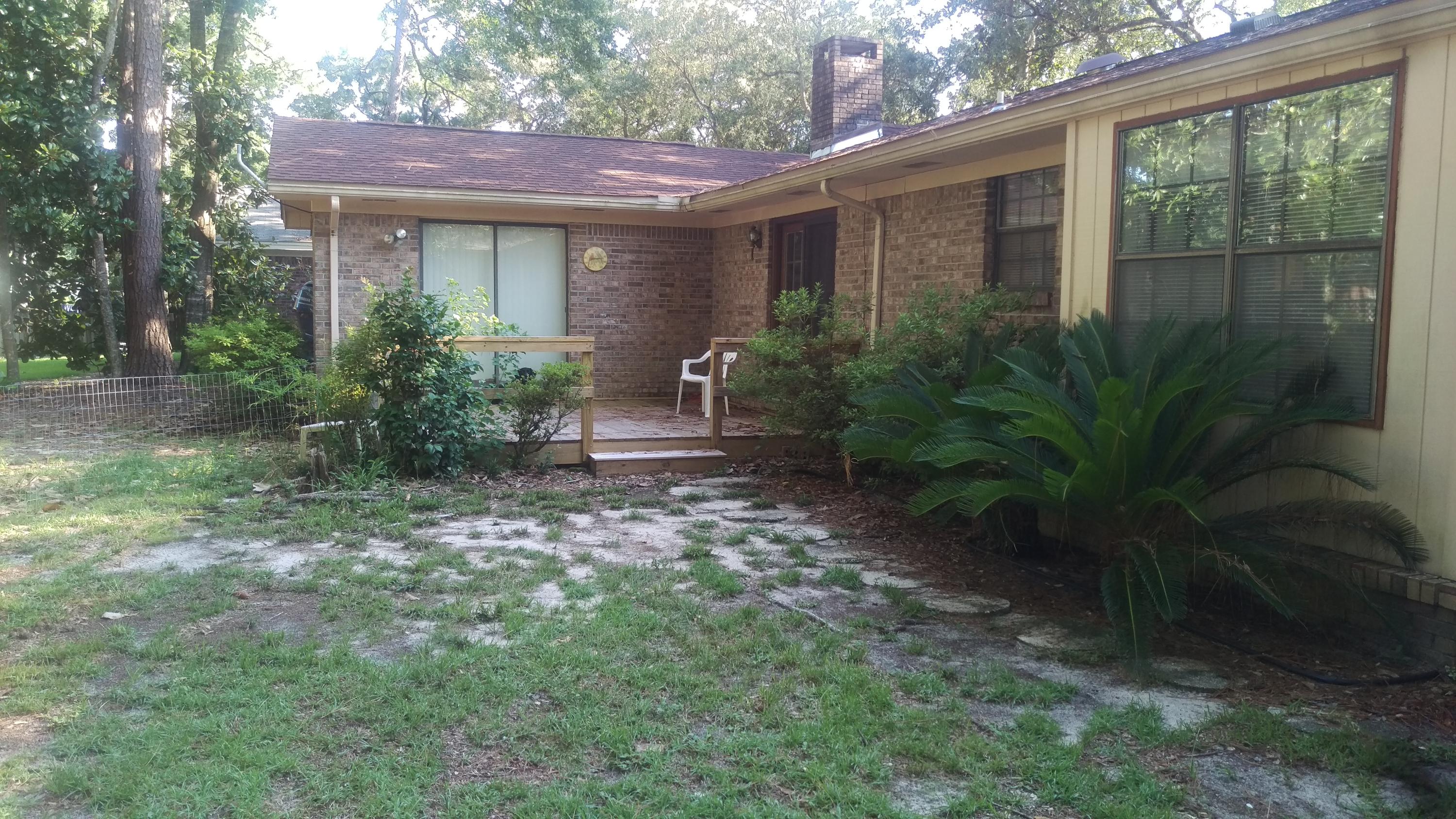 PINEWOOD ESTATES - Residential