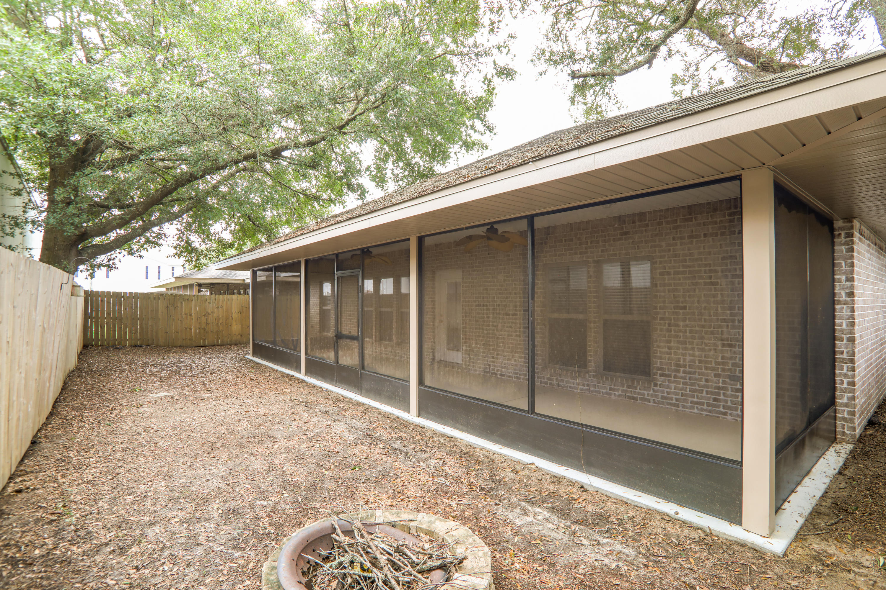 WOODLAND ACRES - Residential