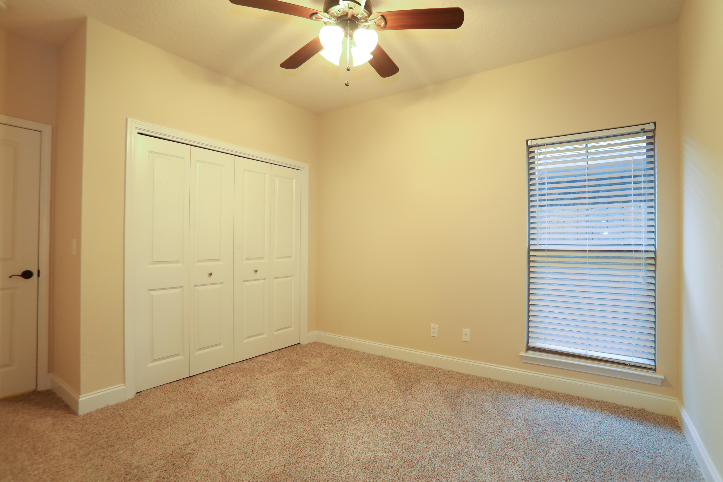 WOODLAND ACRES - Residential