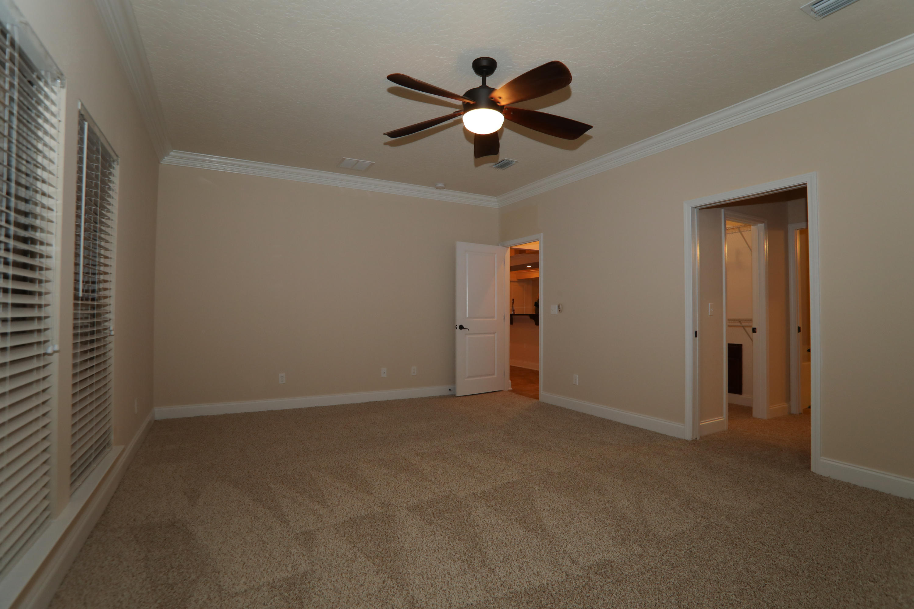 WOODLAND ACRES - Residential