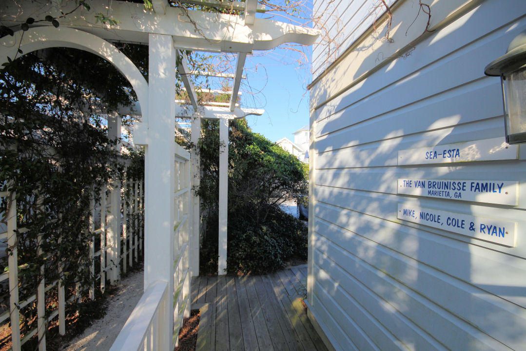 SEASIDE 17 - Residential