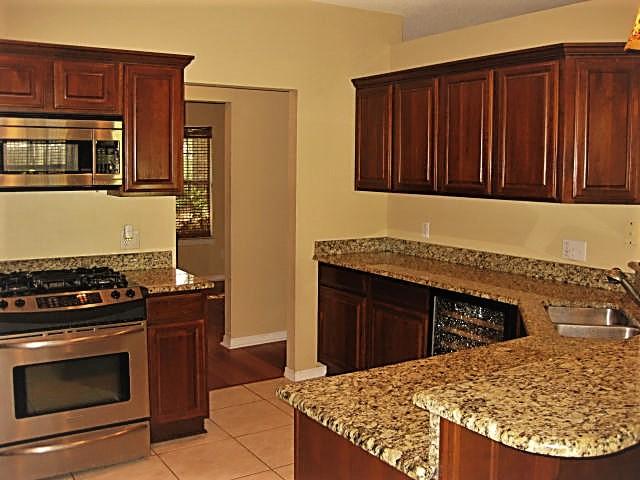 BISCAYNE POINTE - Residential