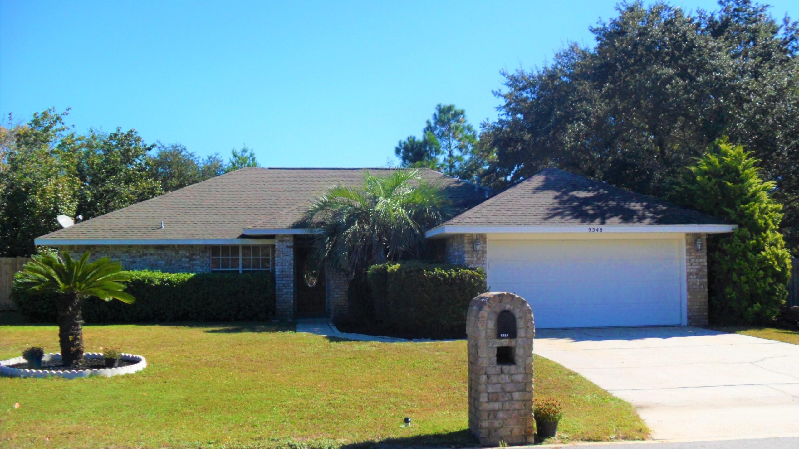 BISCAYNE POINTE - Residential