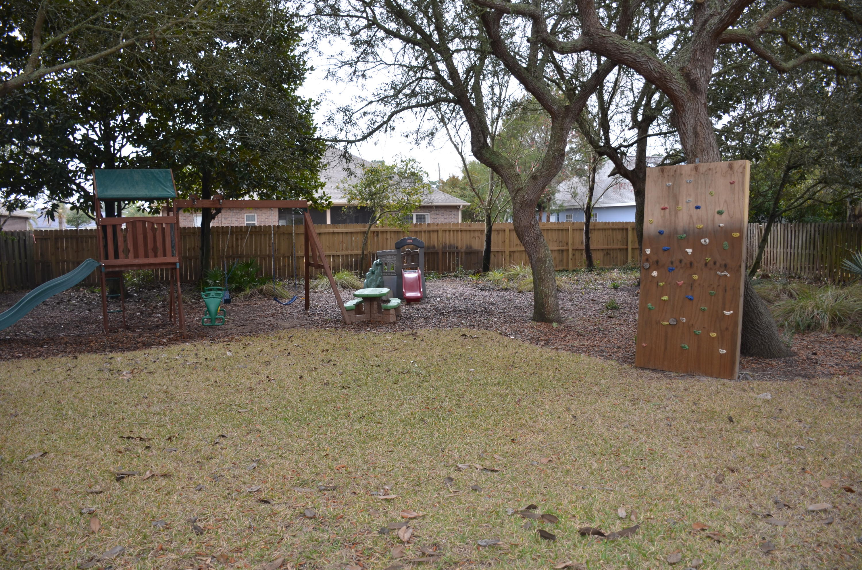 WINDSOR FOREST - Residential