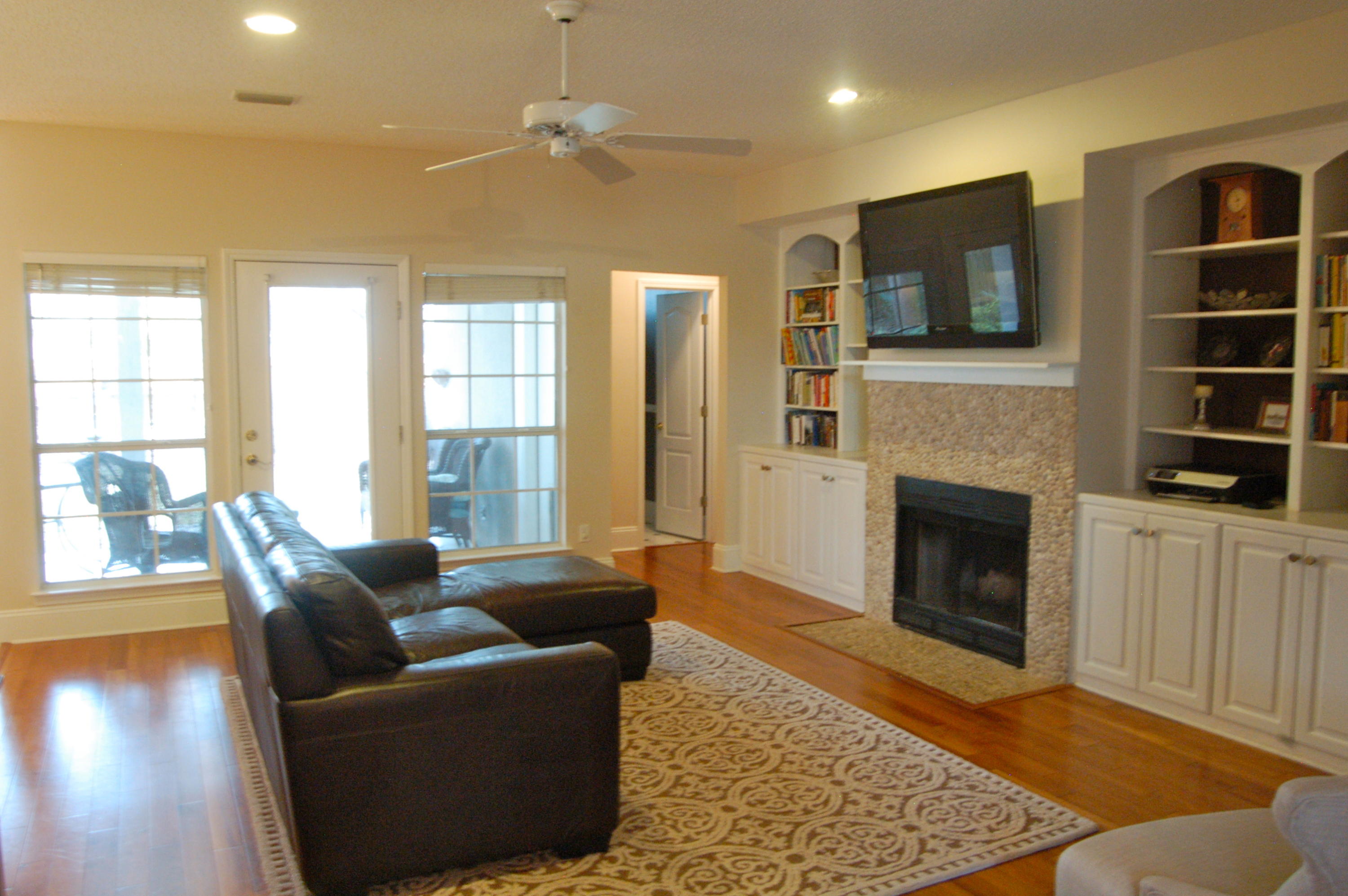 WINDSOR FOREST - Residential