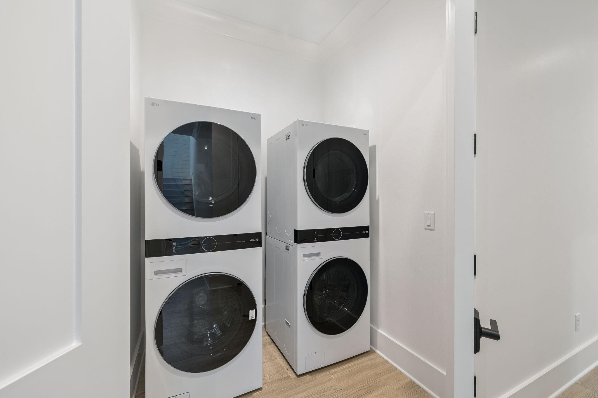 GRAYTON BEACH - Residential