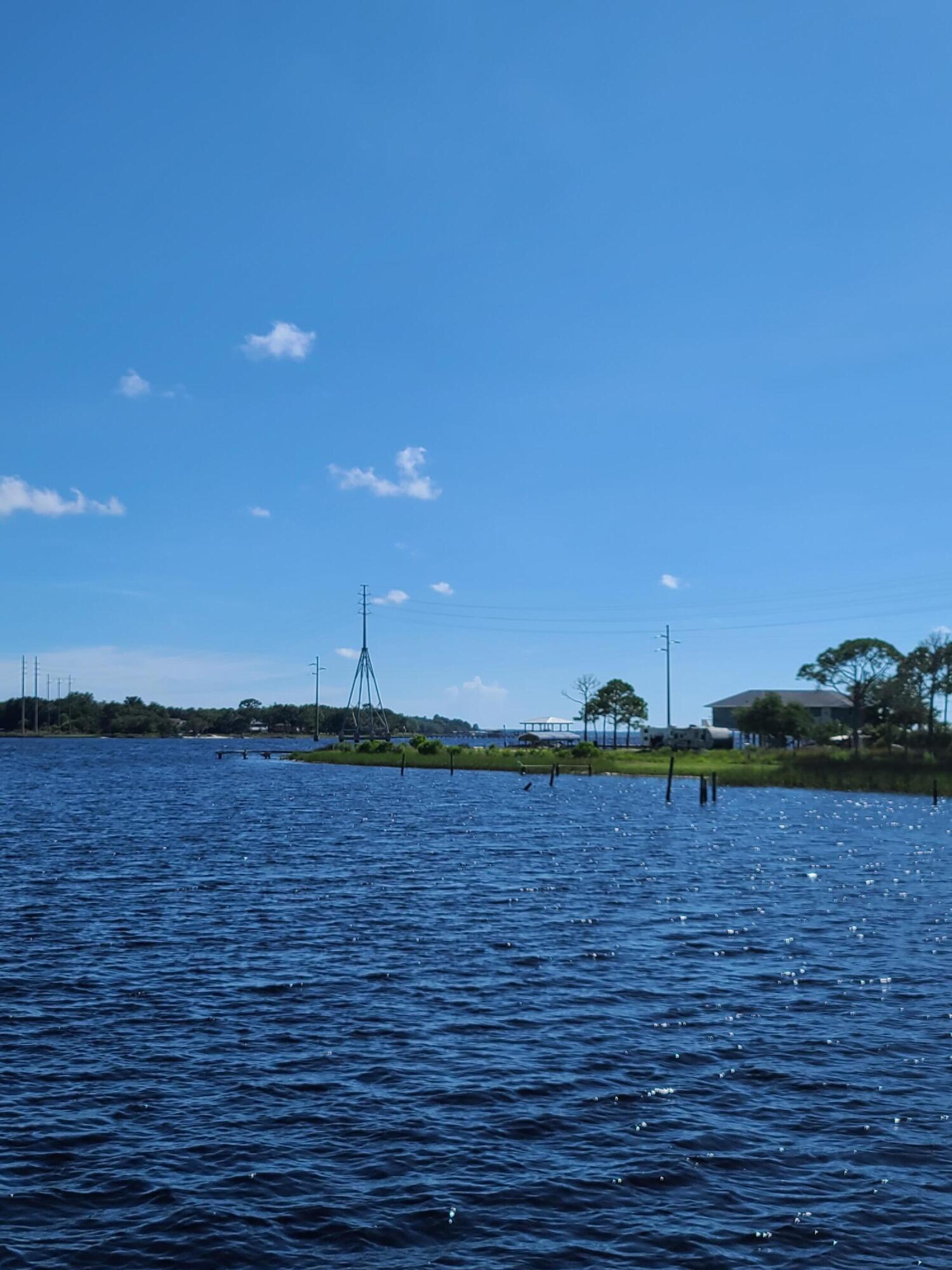 SPANISH LANDING - Land