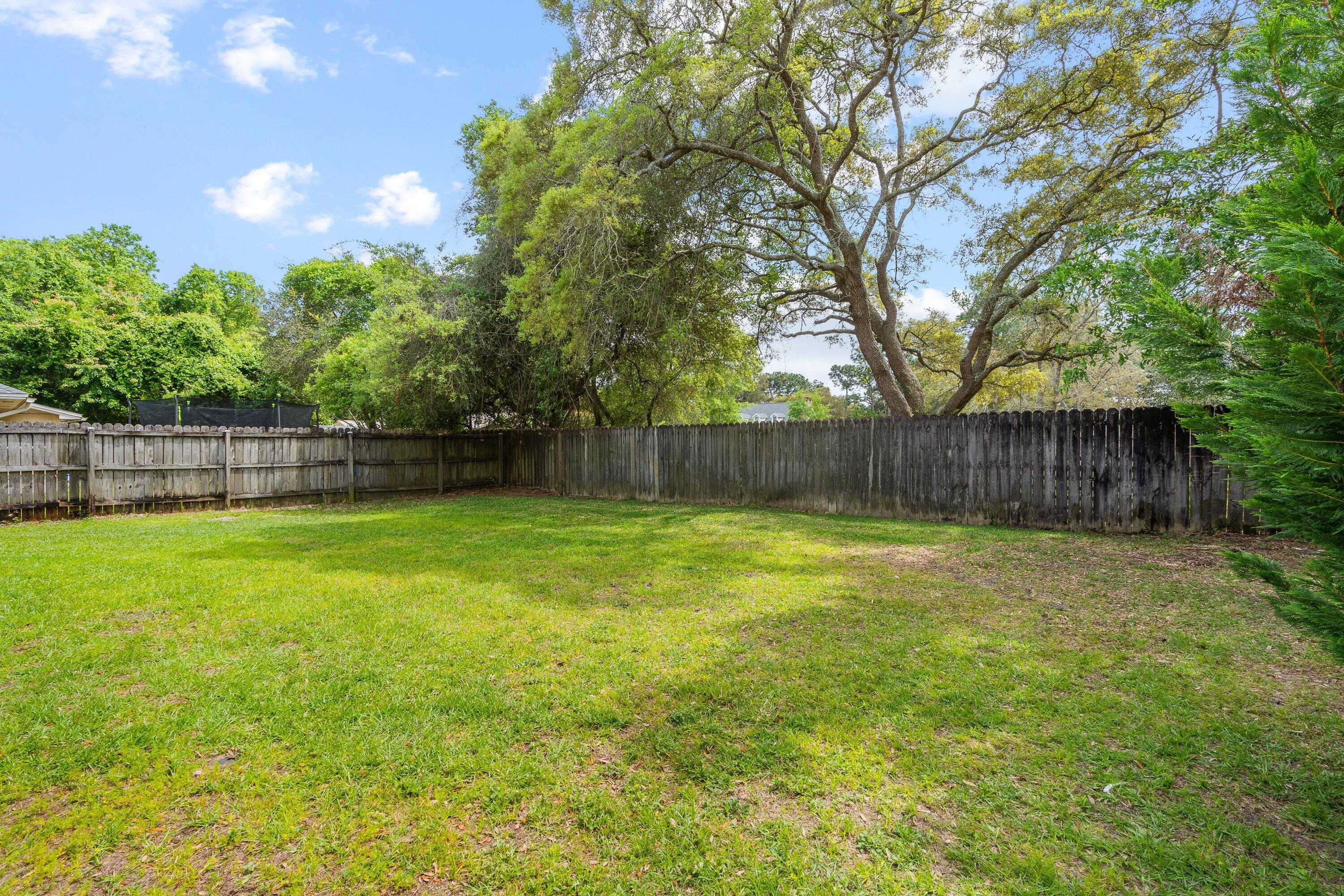 MEADOW WOODS - Residential