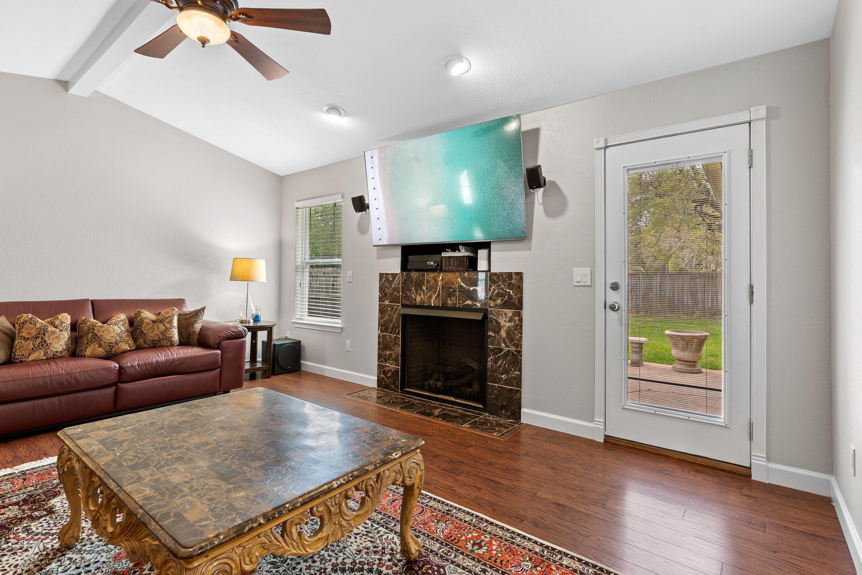 MEADOW WOODS - Residential