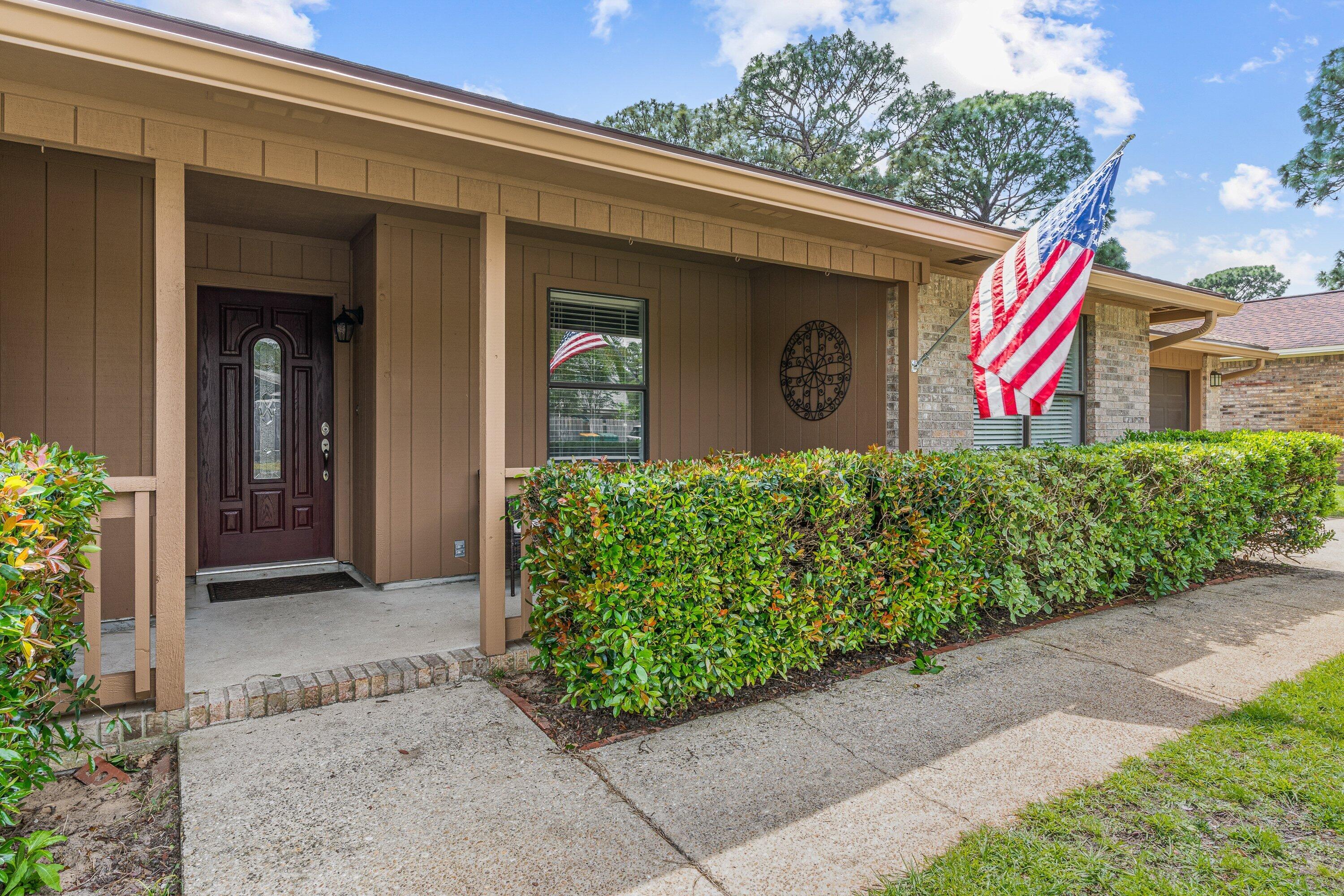 MEADOW WOODS - Residential