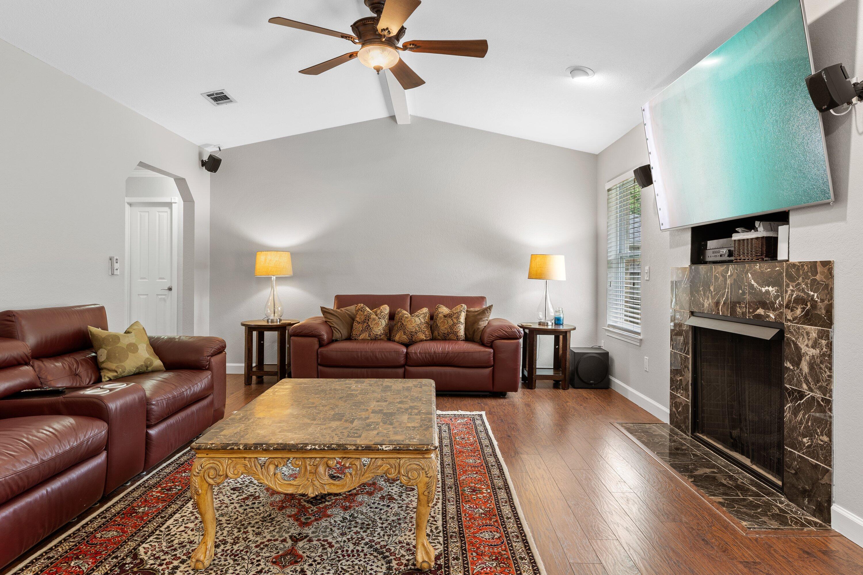 MEADOW WOODS - Residential