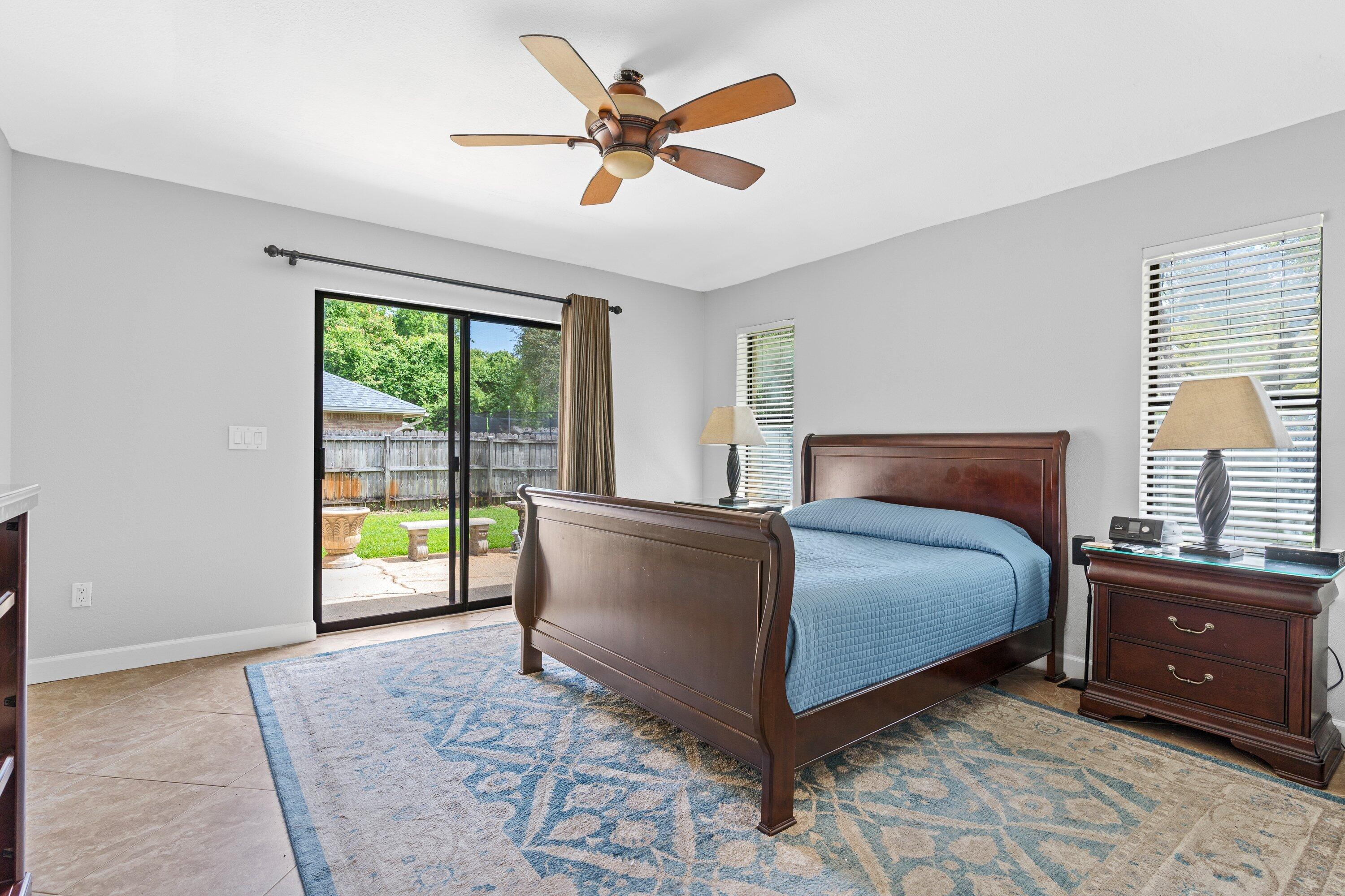 MEADOW WOODS - Residential