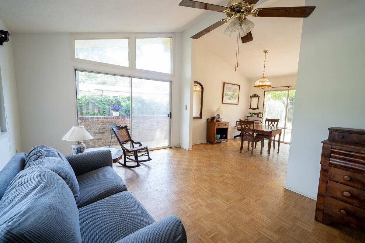 BAYOU WOODS 2ND ADD LOT 13 BLK A - Residential