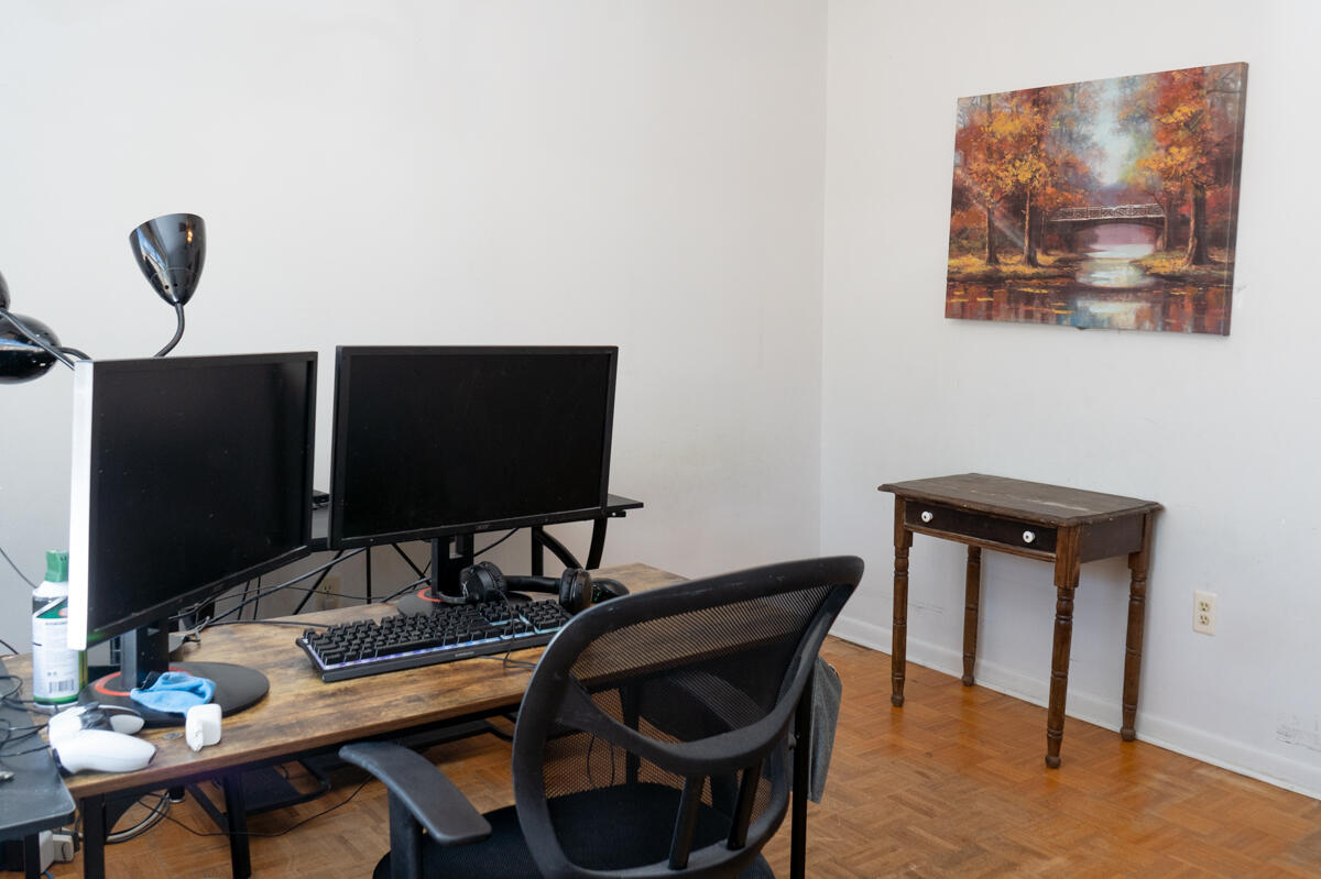 BAYOU WOODS 2ND ADD LOT 13 BLK A - Residential