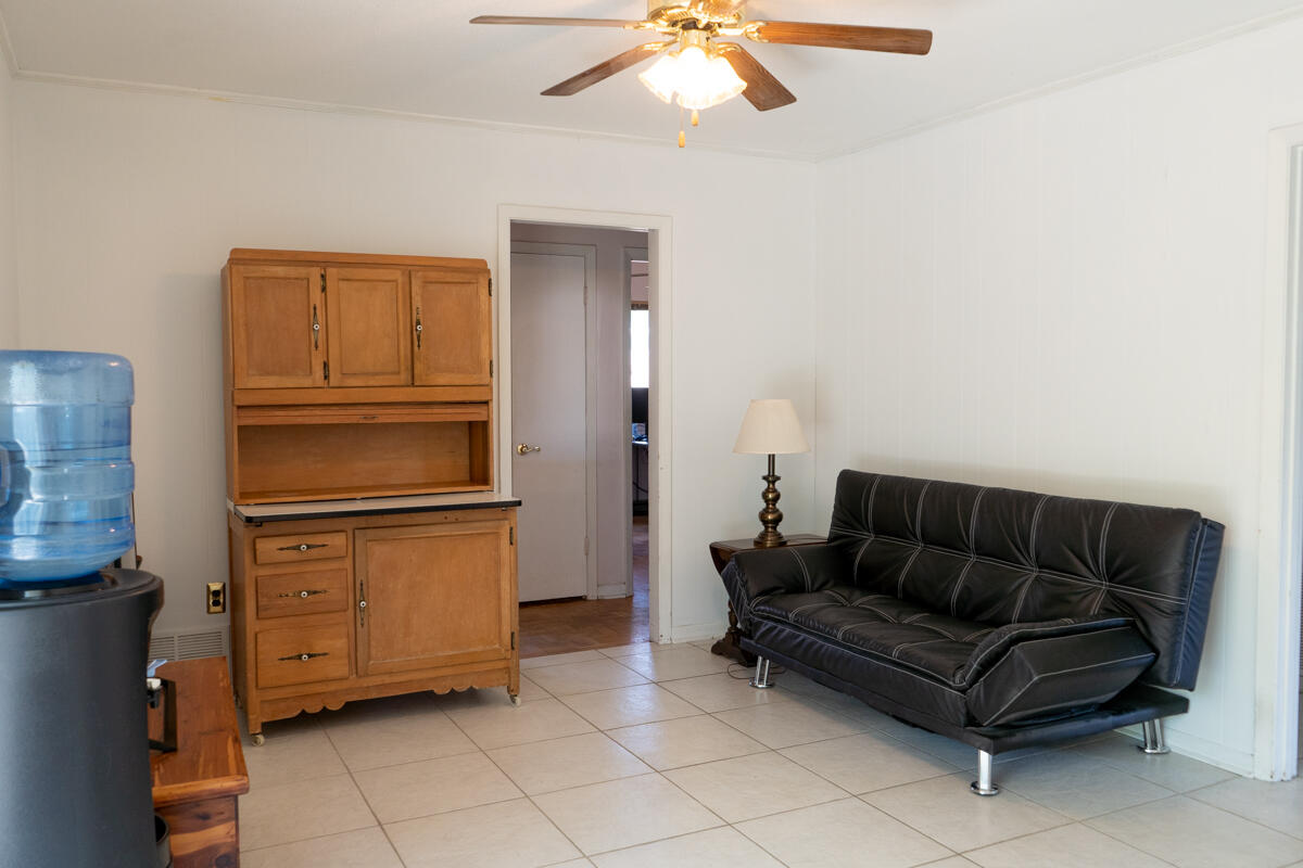 BAYOU WOODS 2ND ADD LOT 13 BLK A - Residential