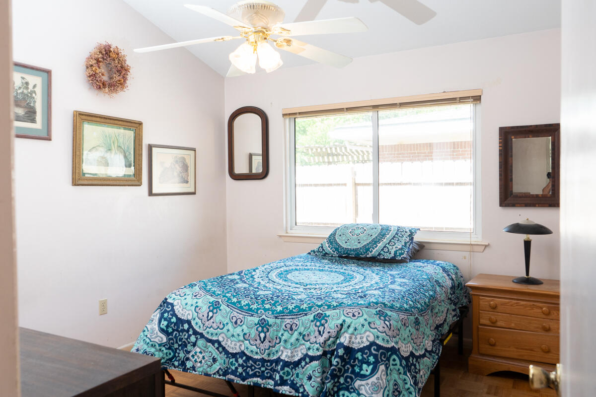 BAYOU WOODS 2ND ADD LOT 13 BLK A - Residential