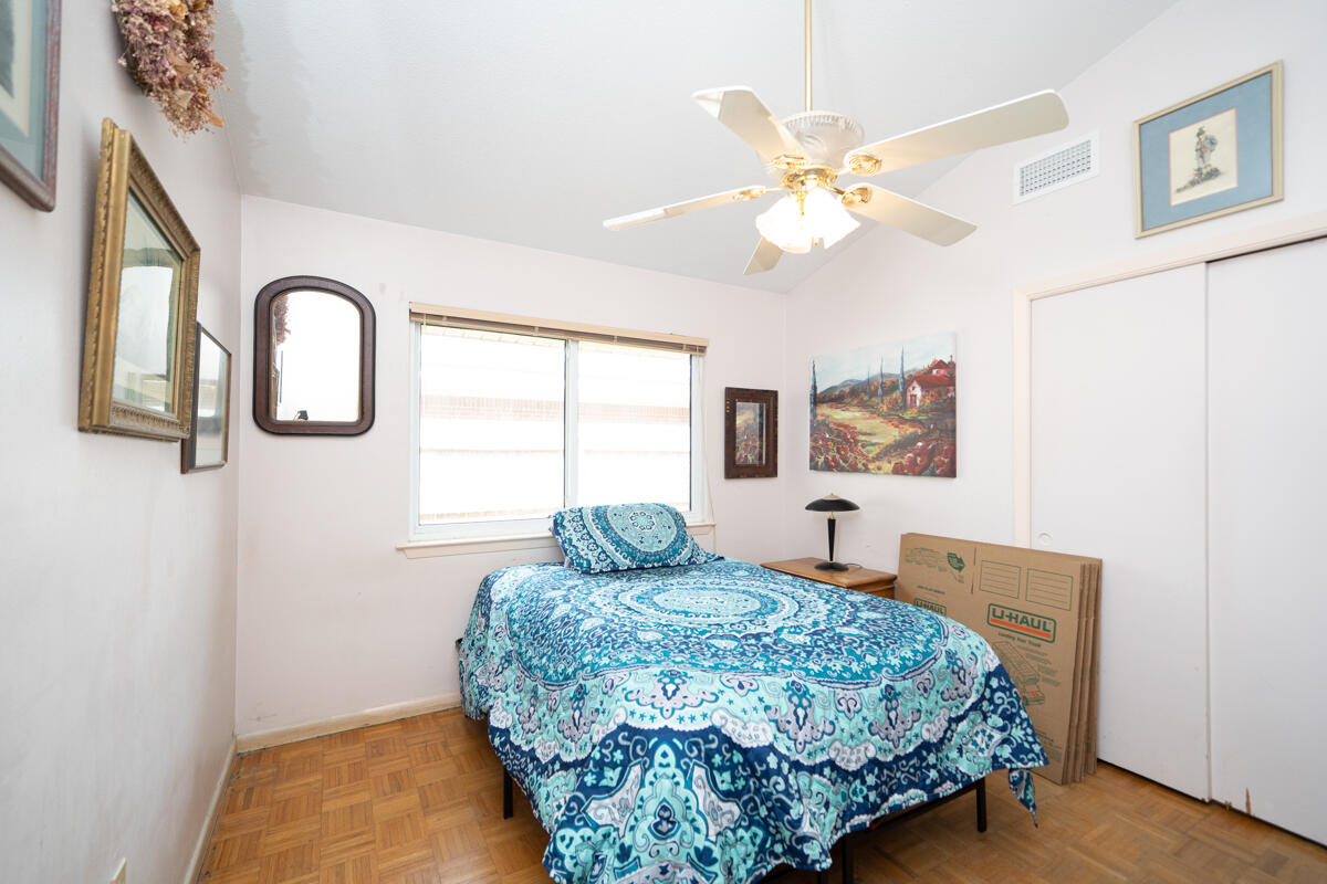 BAYOU WOODS 2ND ADD LOT 13 BLK A - Residential