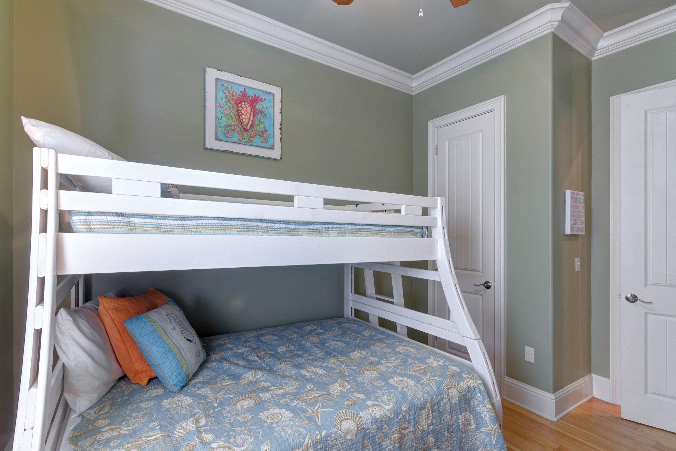 VILLA LAGO - Residential