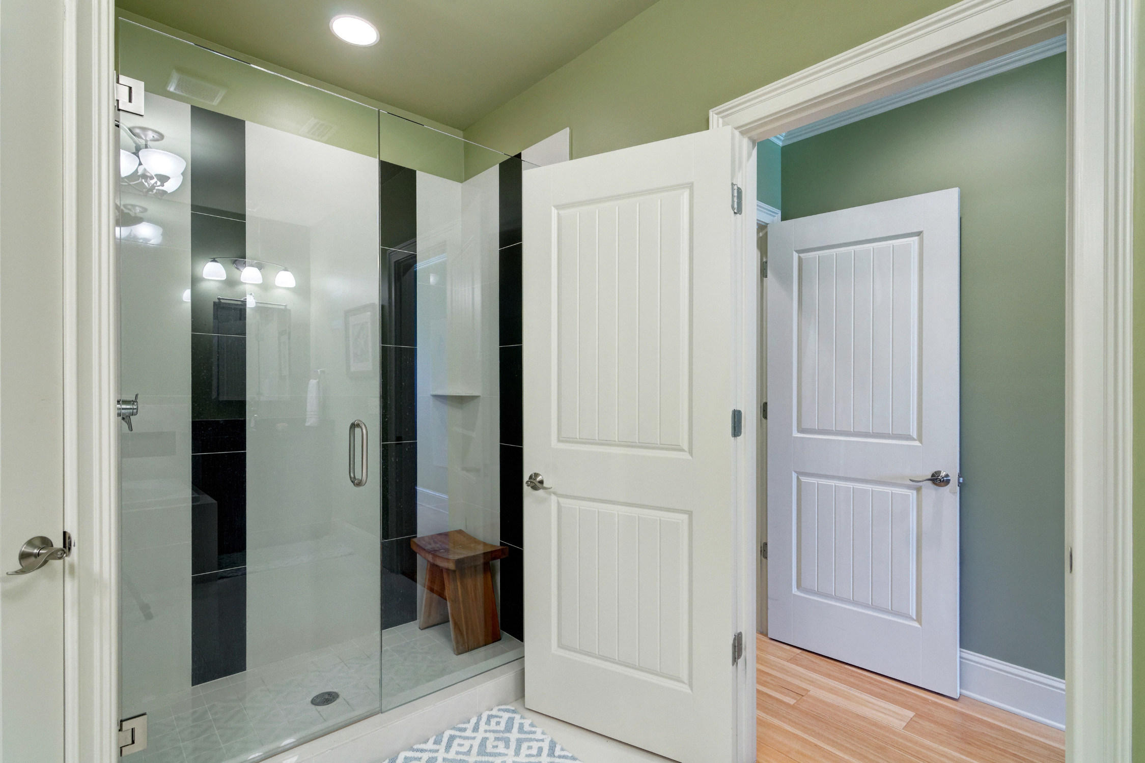 VILLA LAGO - Residential