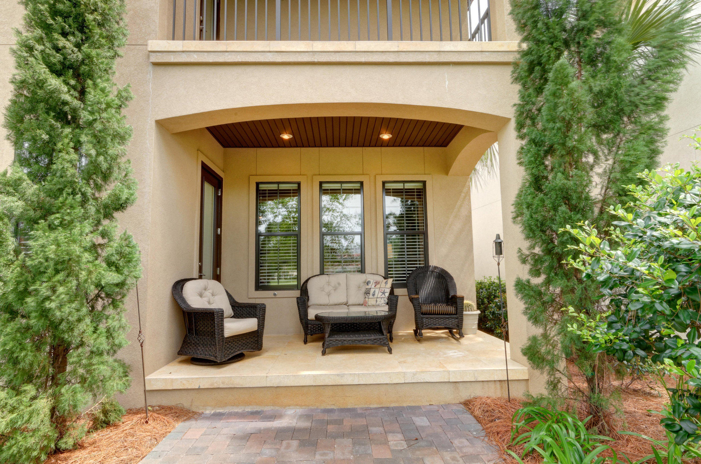 VILLA LAGO - Residential