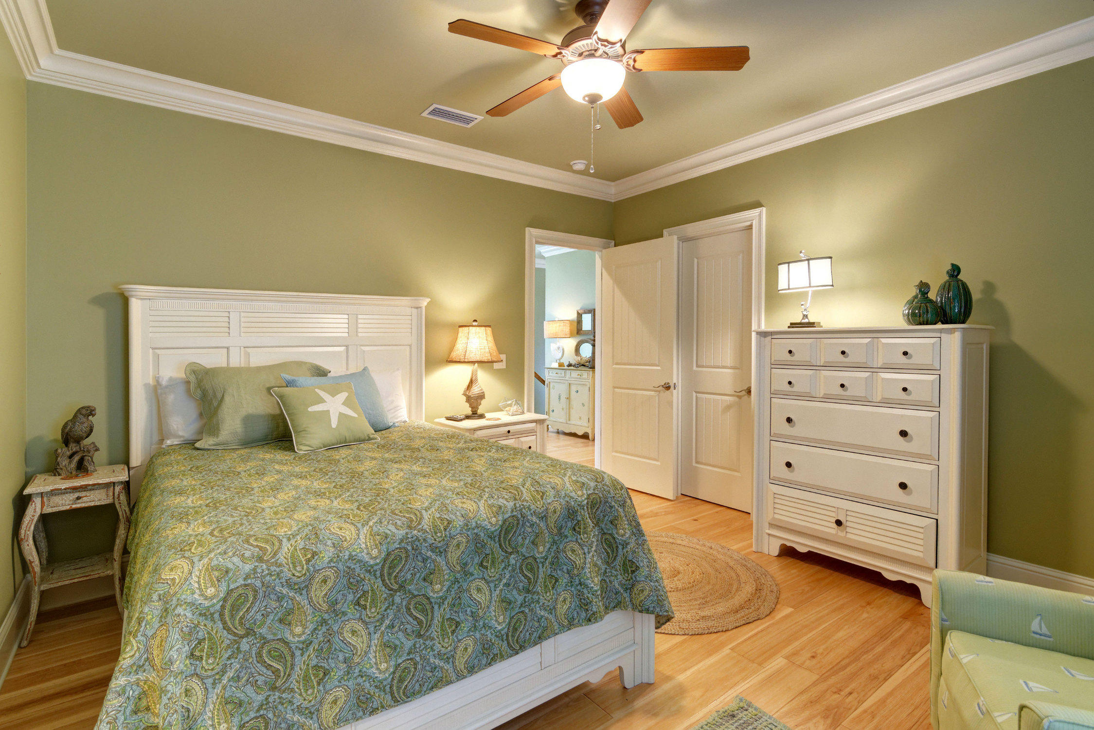 VILLA LAGO - Residential