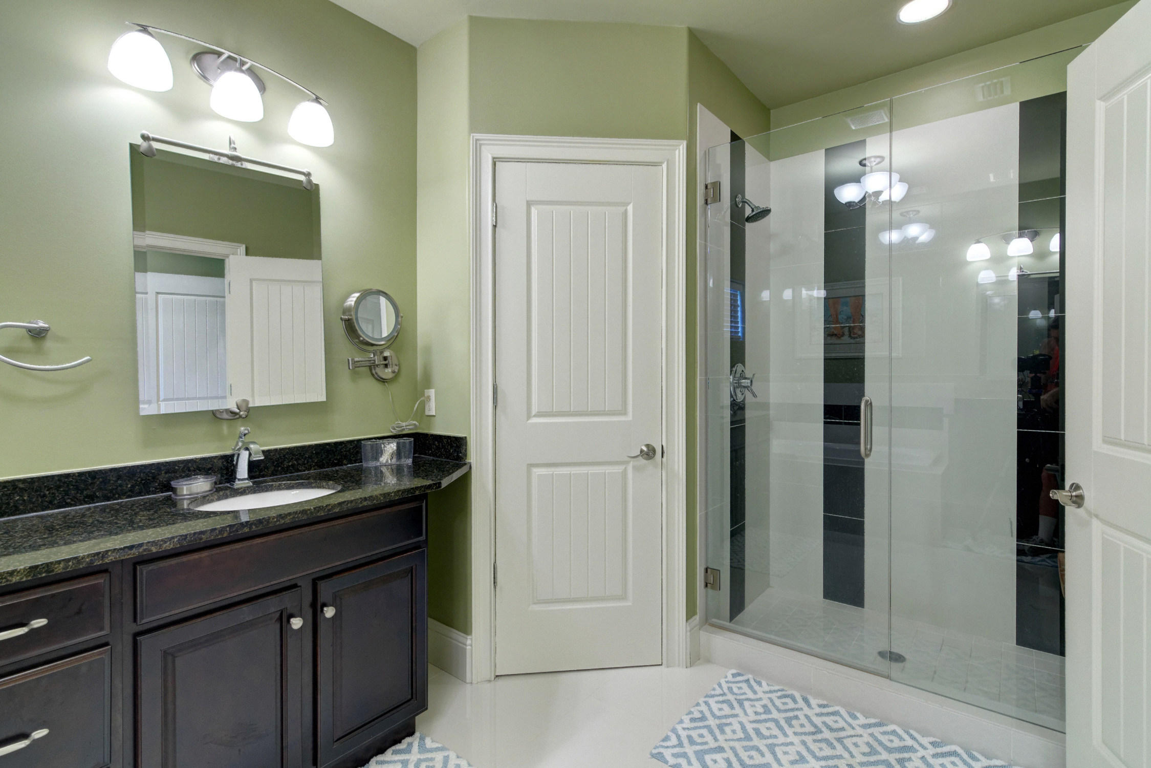 VILLA LAGO - Residential