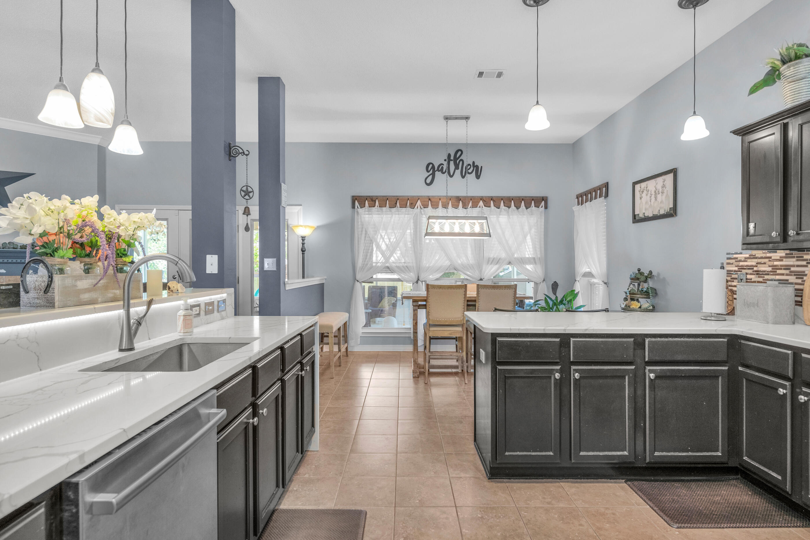 HOLLEY BY THE SEA - Residential