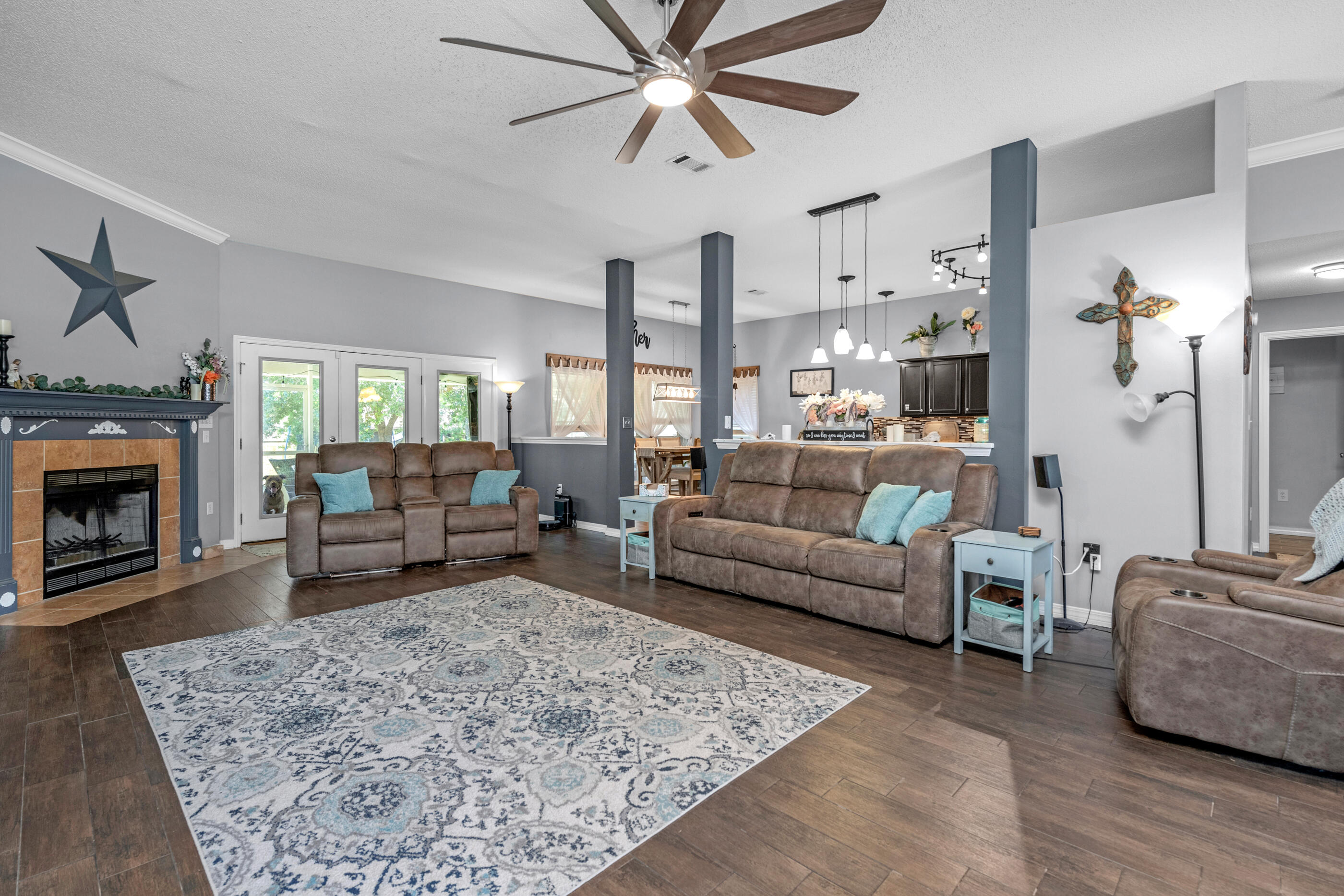 HOLLEY BY THE SEA - Residential