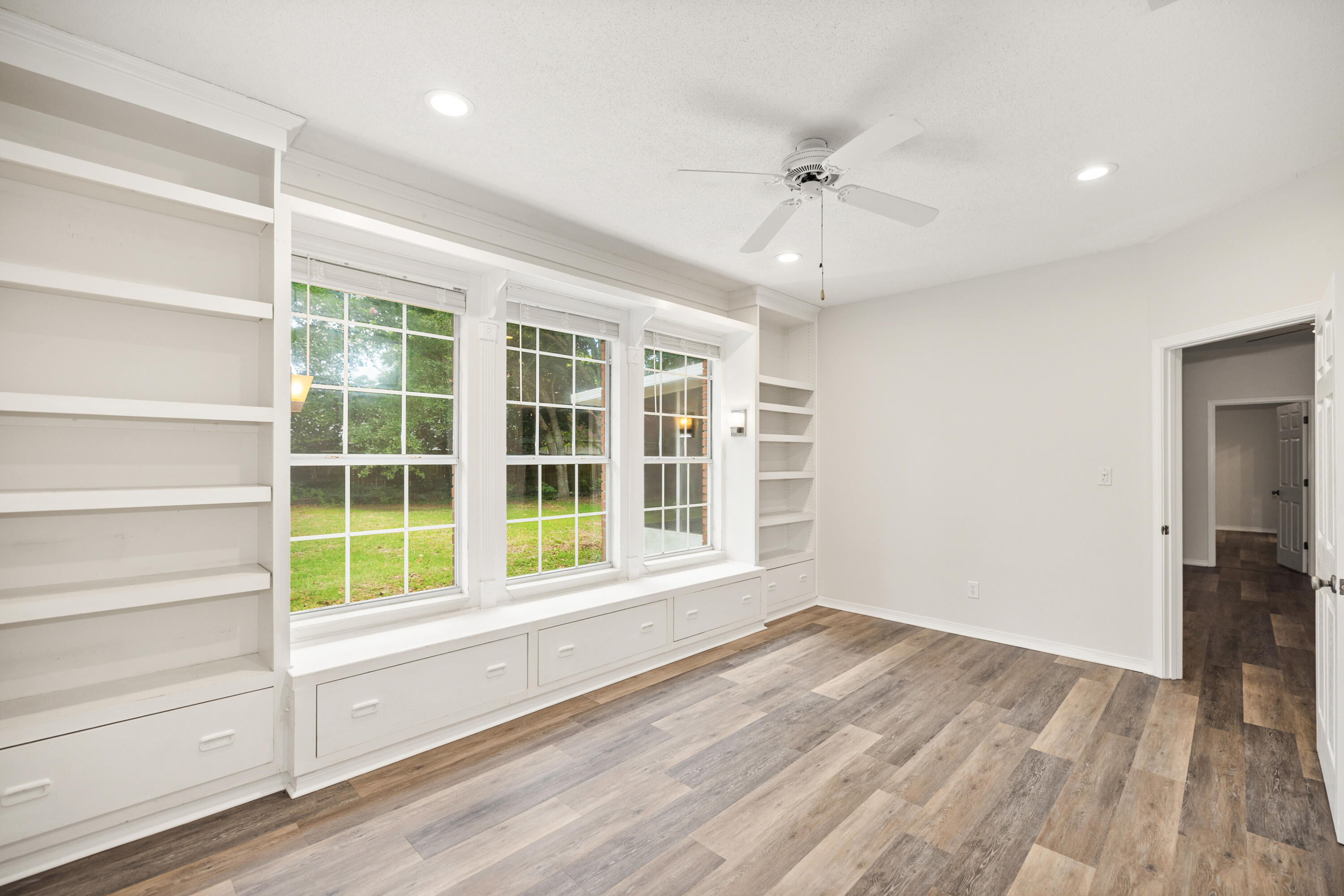 PARKWOOD ESTATES PH 1 BLUEWATER BAY - Residential Lease