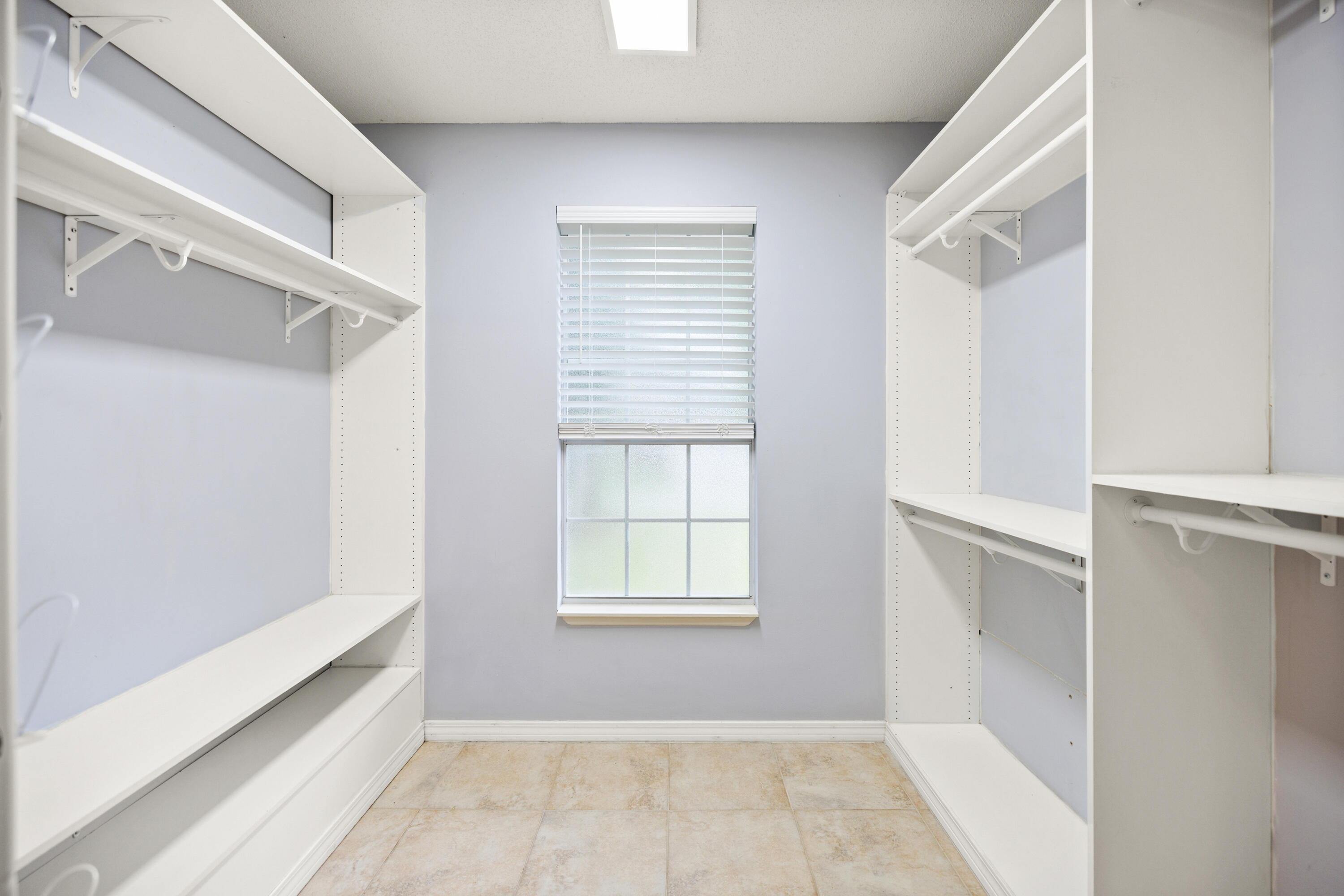 PARKWOOD ESTATES PH 1 BLUEWATER BAY - Residential Lease