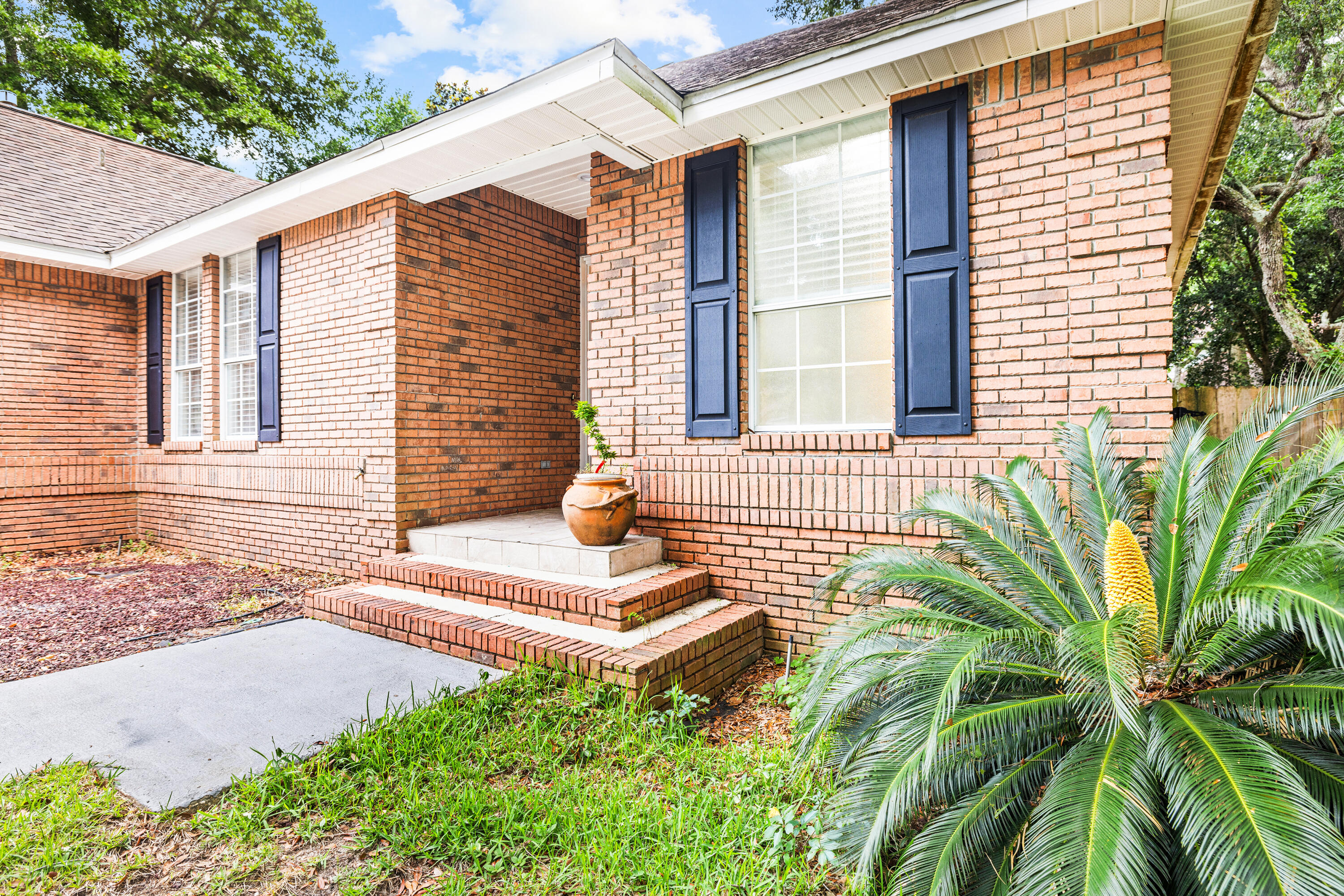 PARKWOOD ESTATES PH 1 BLUEWATER BAY - Residential Lease