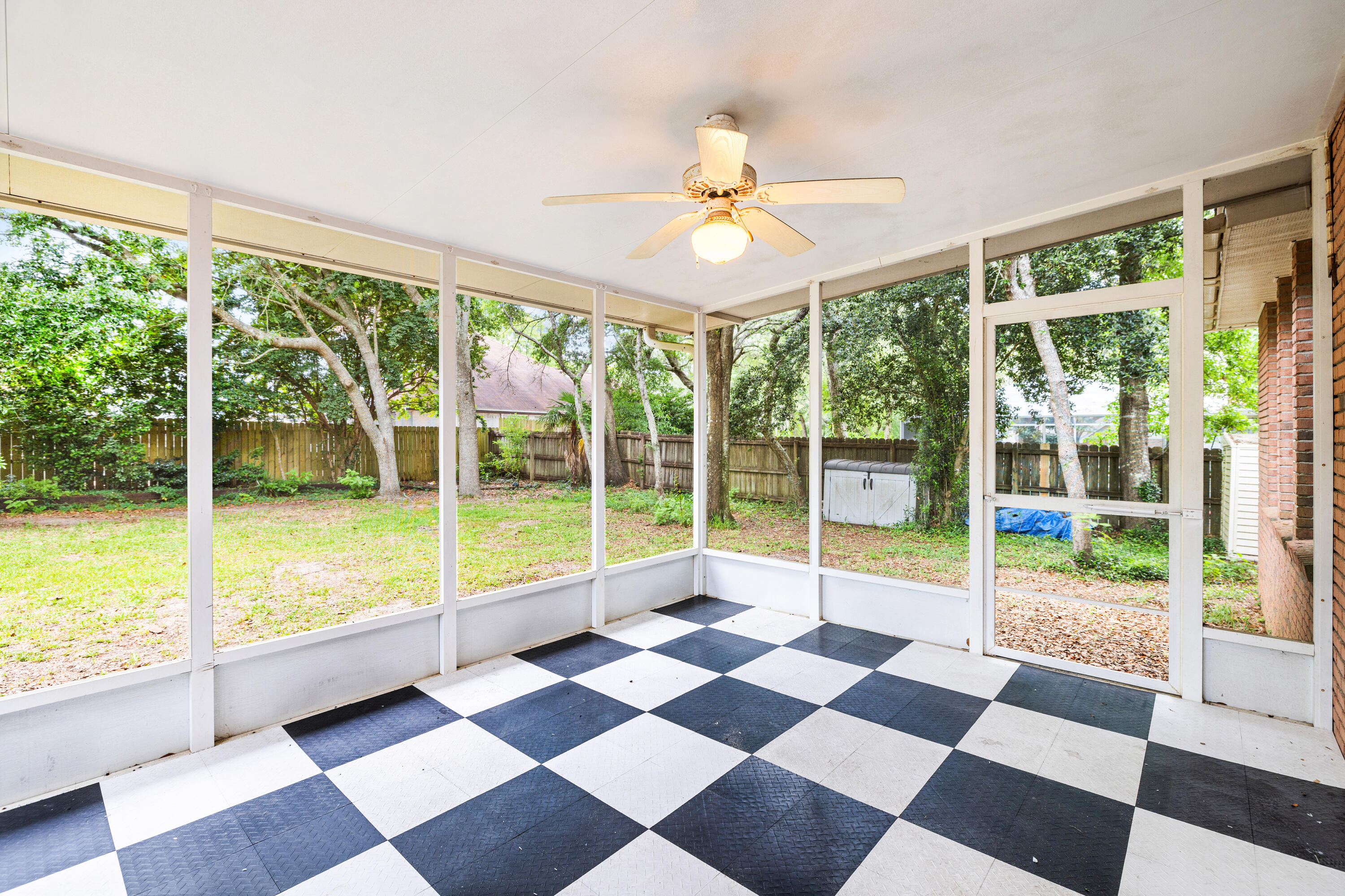 PARKWOOD ESTATES PH 1 BLUEWATER BAY - Residential Lease