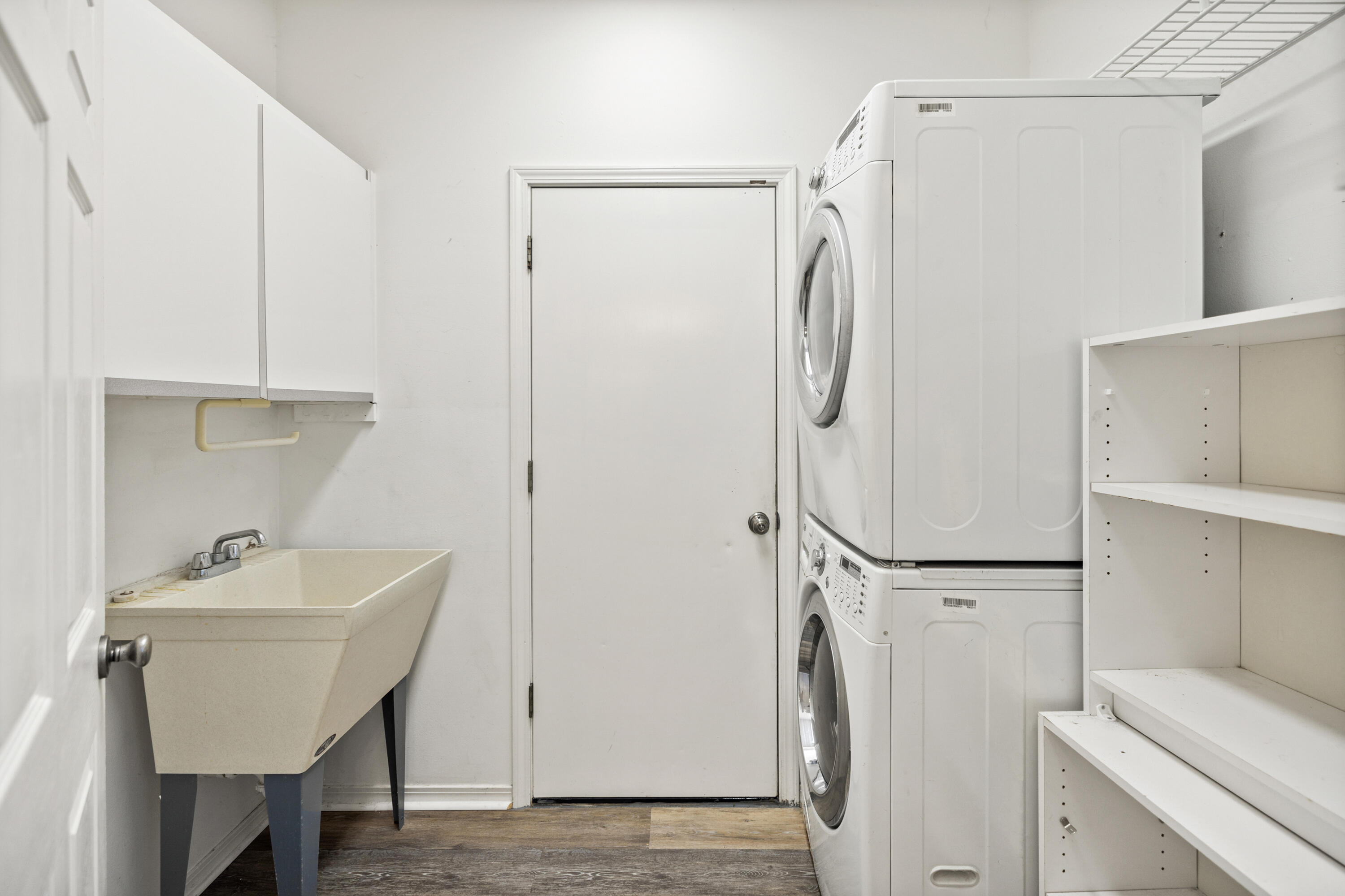 PARKWOOD ESTATES PH 1 BLUEWATER BAY - Residential Lease