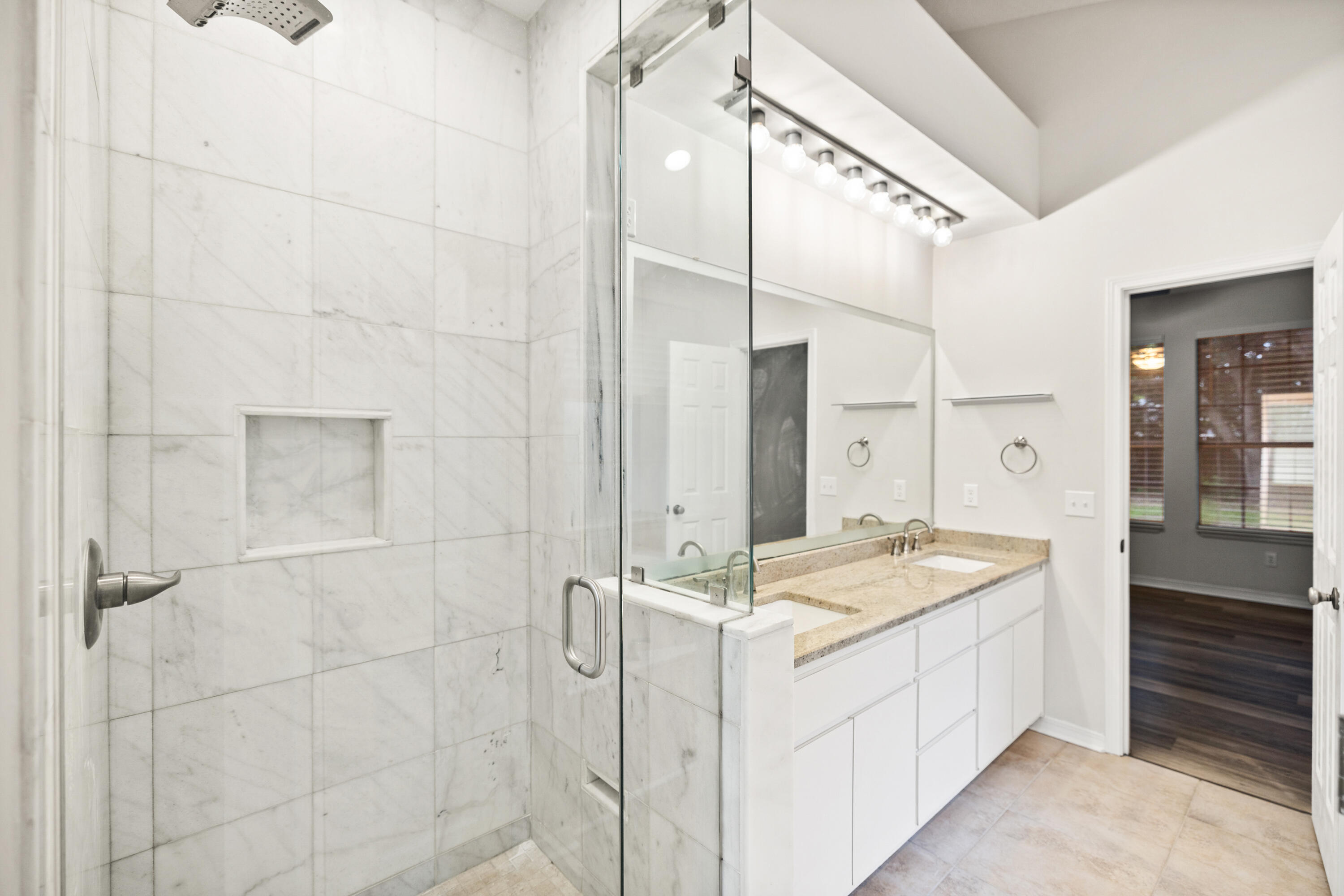 PARKWOOD ESTATES PH 1 BLUEWATER BAY - Residential Lease