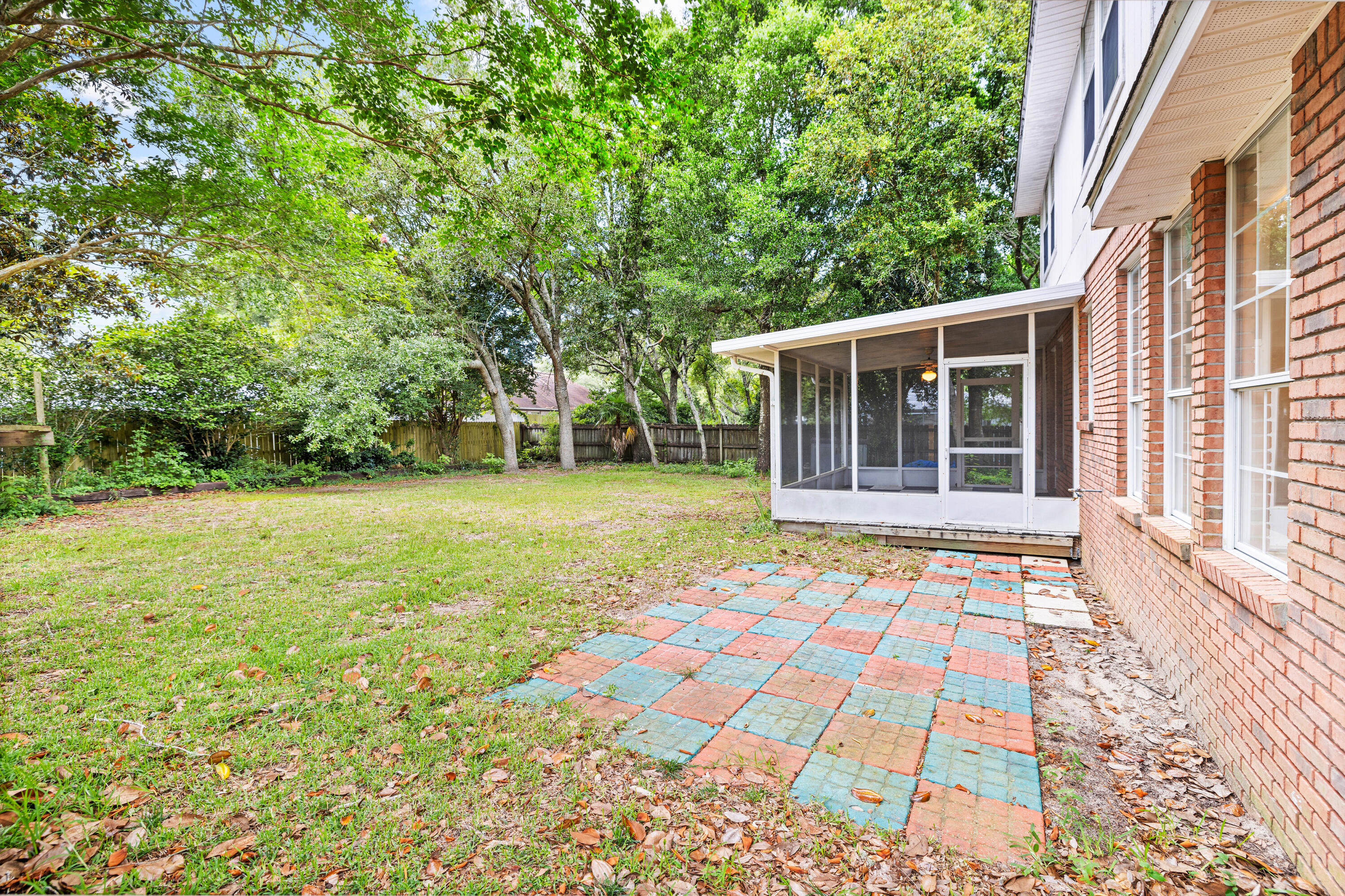 PARKWOOD ESTATES PH 1 BLUEWATER BAY - Residential Lease