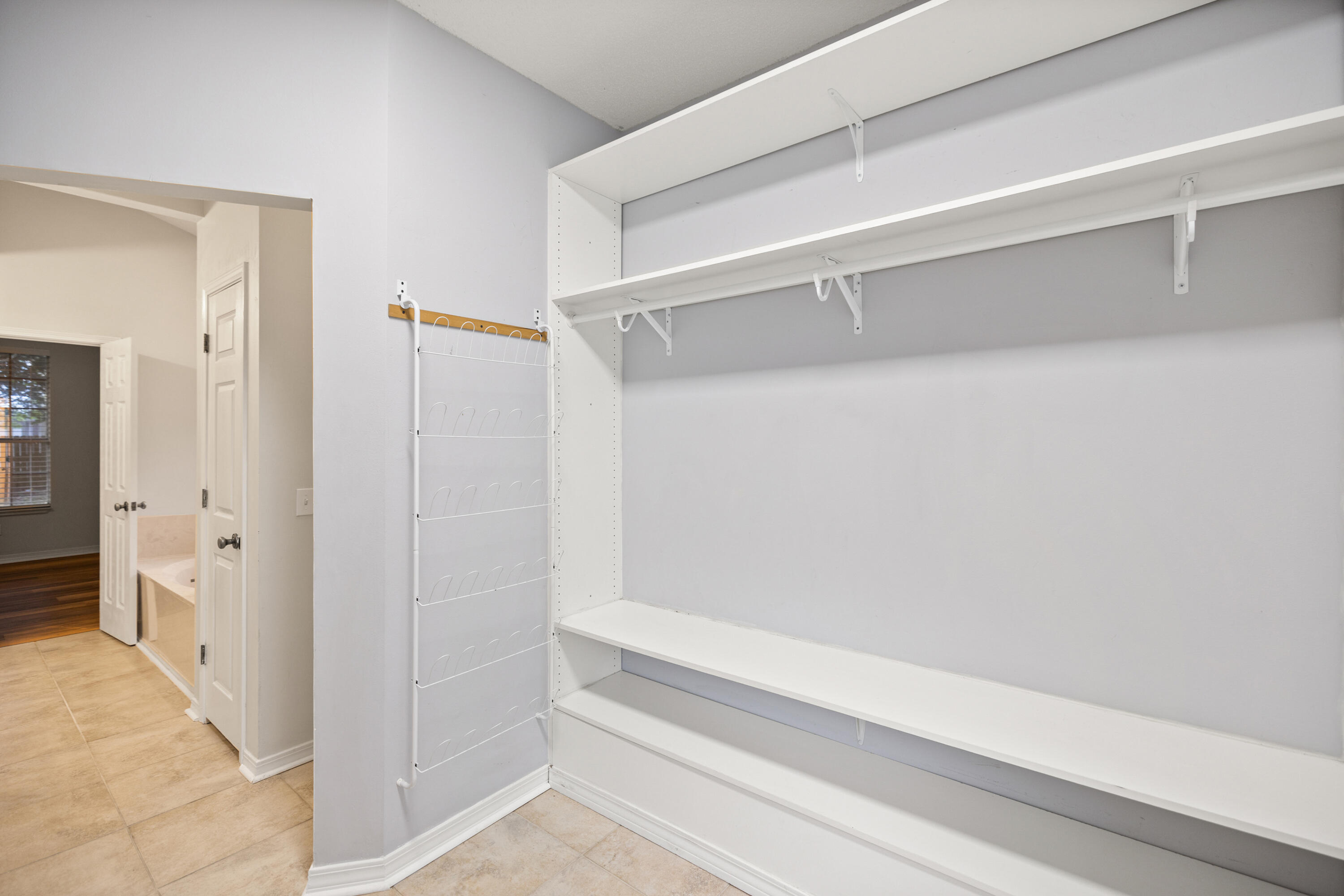 PARKWOOD ESTATES PH 1 BLUEWATER BAY - Residential Lease