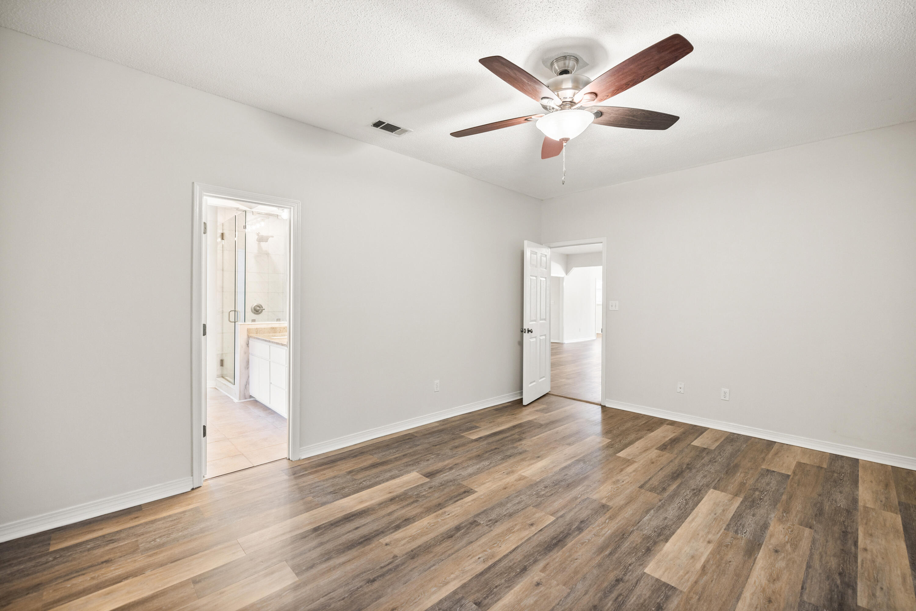 PARKWOOD ESTATES PH 1 BLUEWATER BAY - Residential Lease